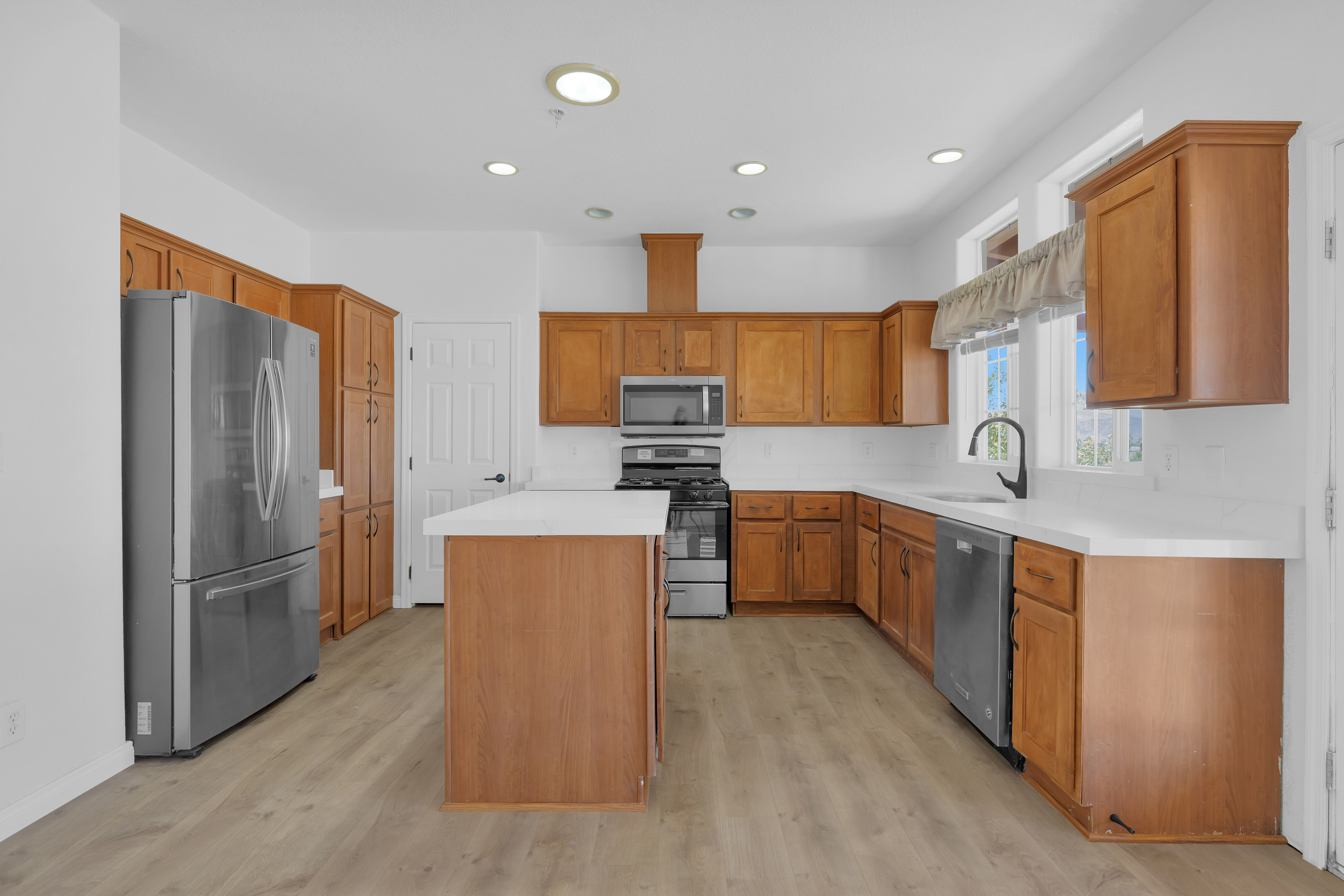 Borrego Springs, California, 92004, United States, 4 Bedrooms Bedrooms, ,3 BathroomsBathrooms,Residential,For Sale,1883012