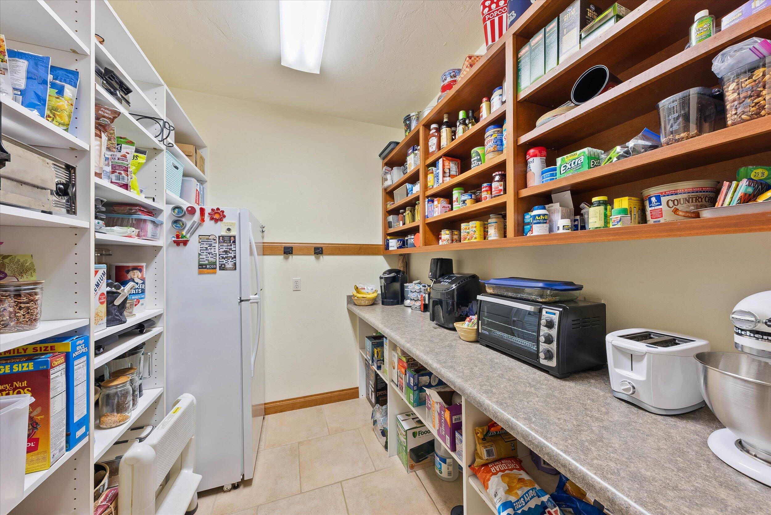 West Bend, Wisconsin, 53095, United States, 4 Bedrooms Bedrooms, ,4 BathroomsBathrooms,Residential,For Sale,1847652