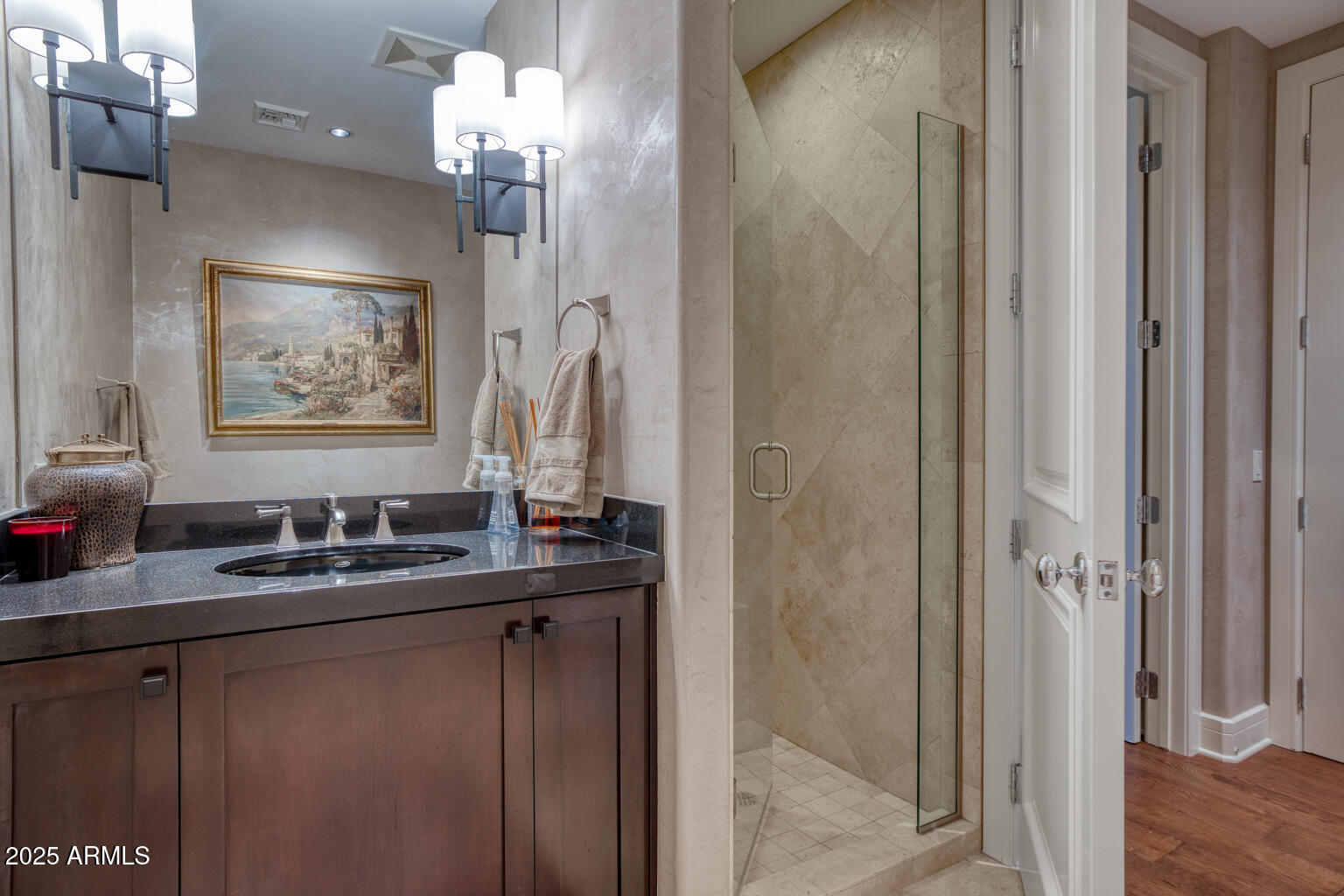 Phoenix, Arizona, 85016, United States, 3 Bedrooms Bedrooms, ,Residential,For Sale,1934472