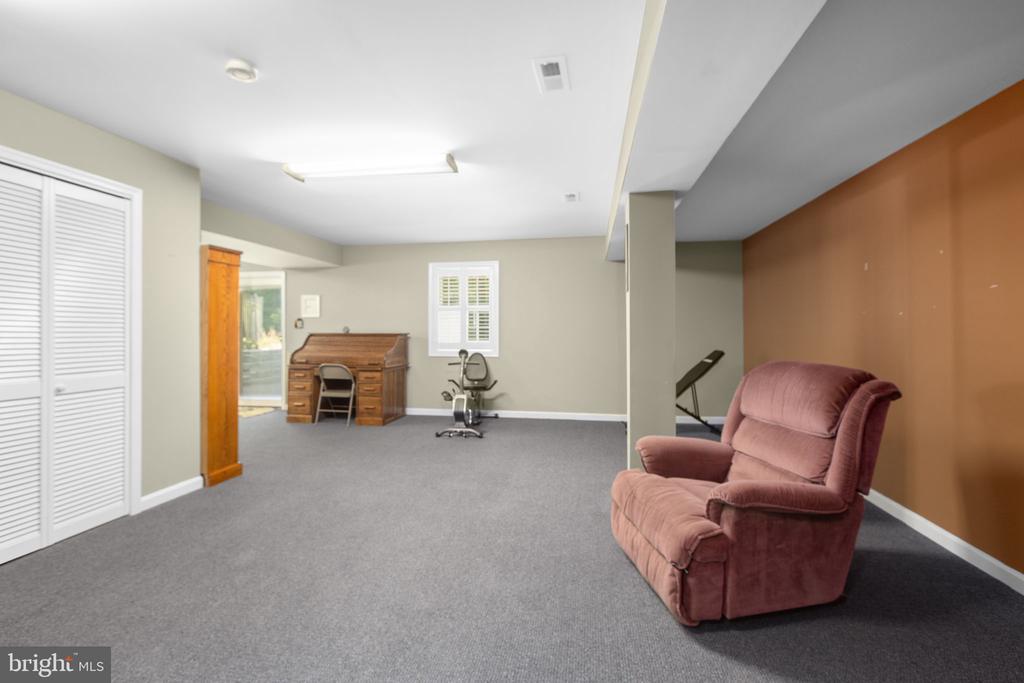 Fredericksburg, Virginia, 22406, United States, 4 Bedrooms Bedrooms, ,3 BathroomsBathrooms,Residential,For Sale,1914060