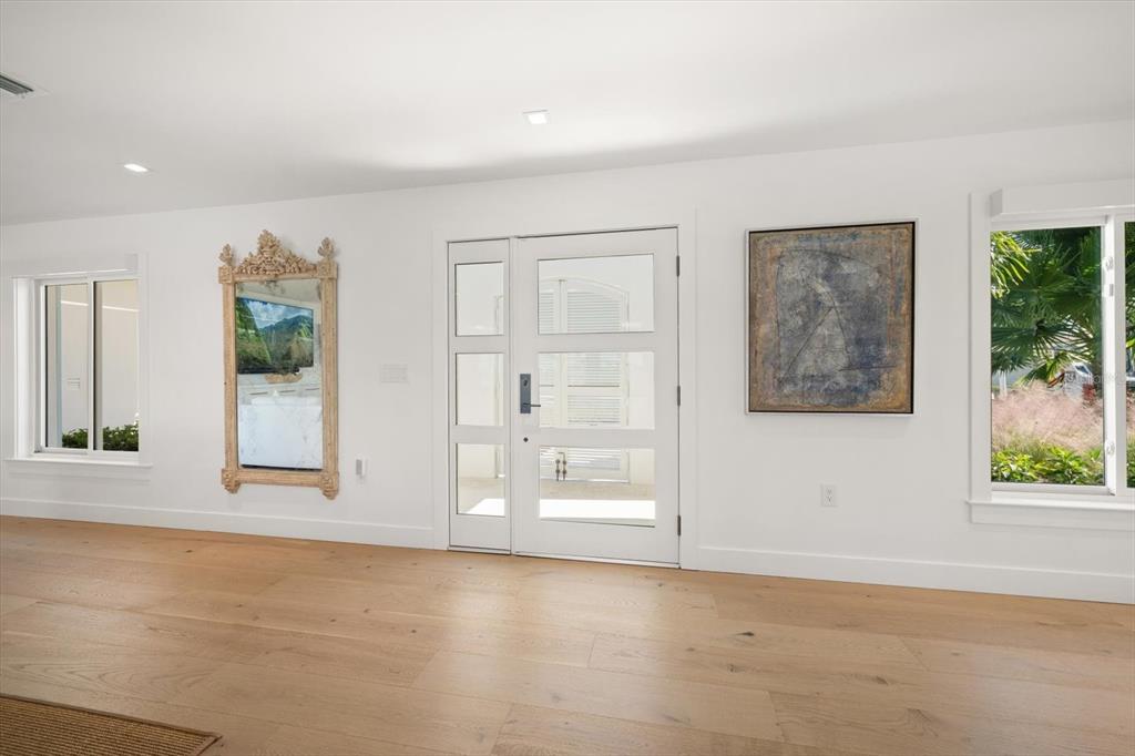 Largo, Florida, 33770, United States, 3 Bedrooms Bedrooms, ,4 BathroomsBathrooms,Residential,For Sale,1989168