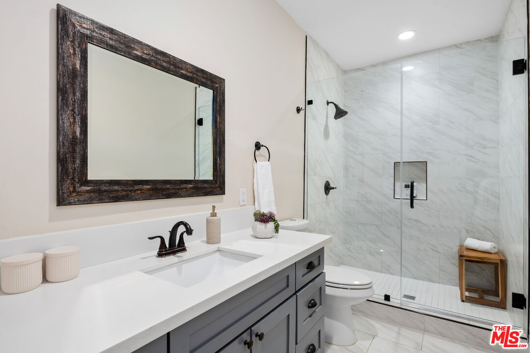 Inglewood, California, 90305, United States, 4 Bedrooms Bedrooms, ,3 BathroomsBathrooms,Residential,For Sale,2003148