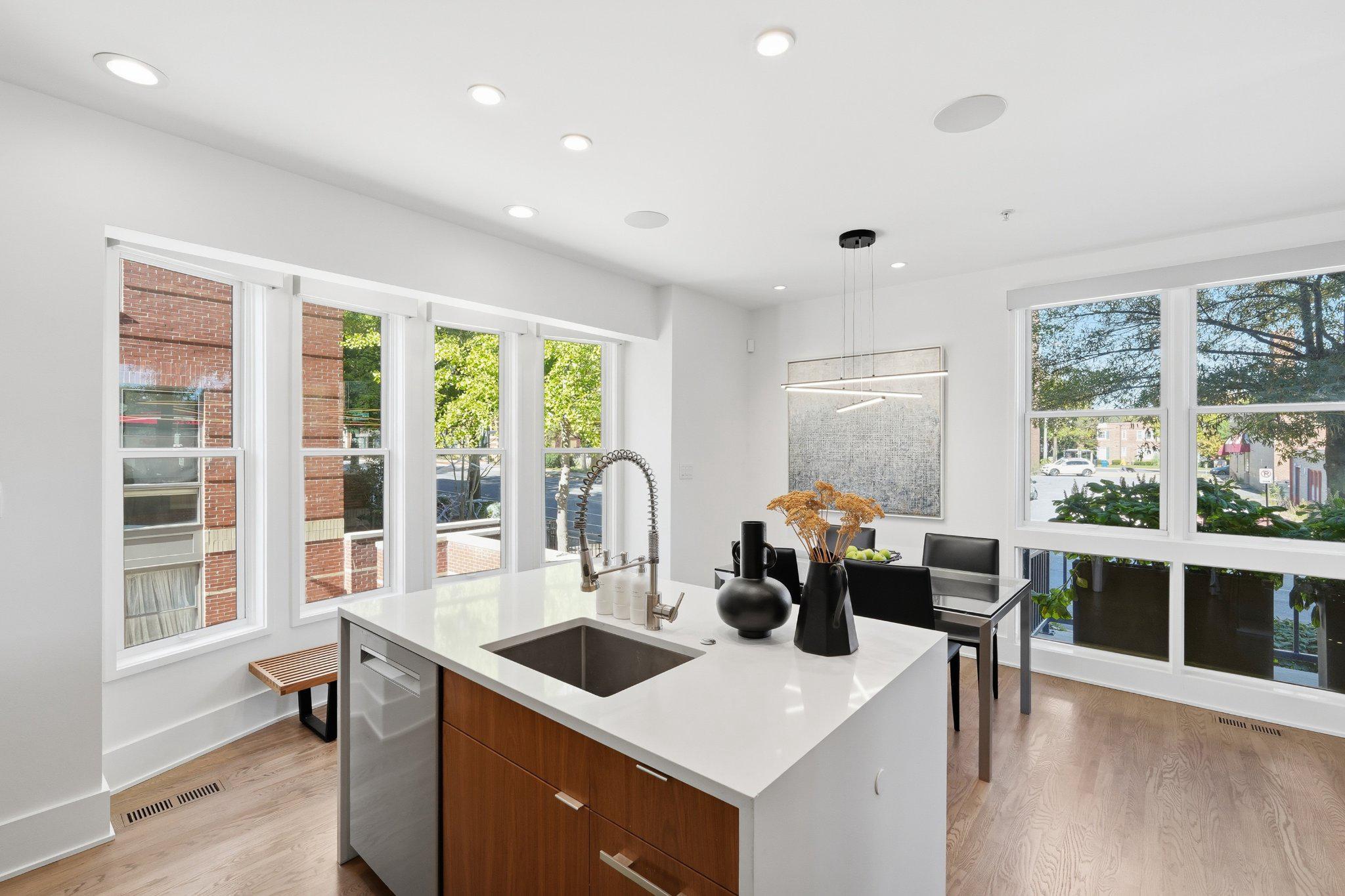  1630 N Rhodes Street, Arlington, VA, 22209 - 物件實景