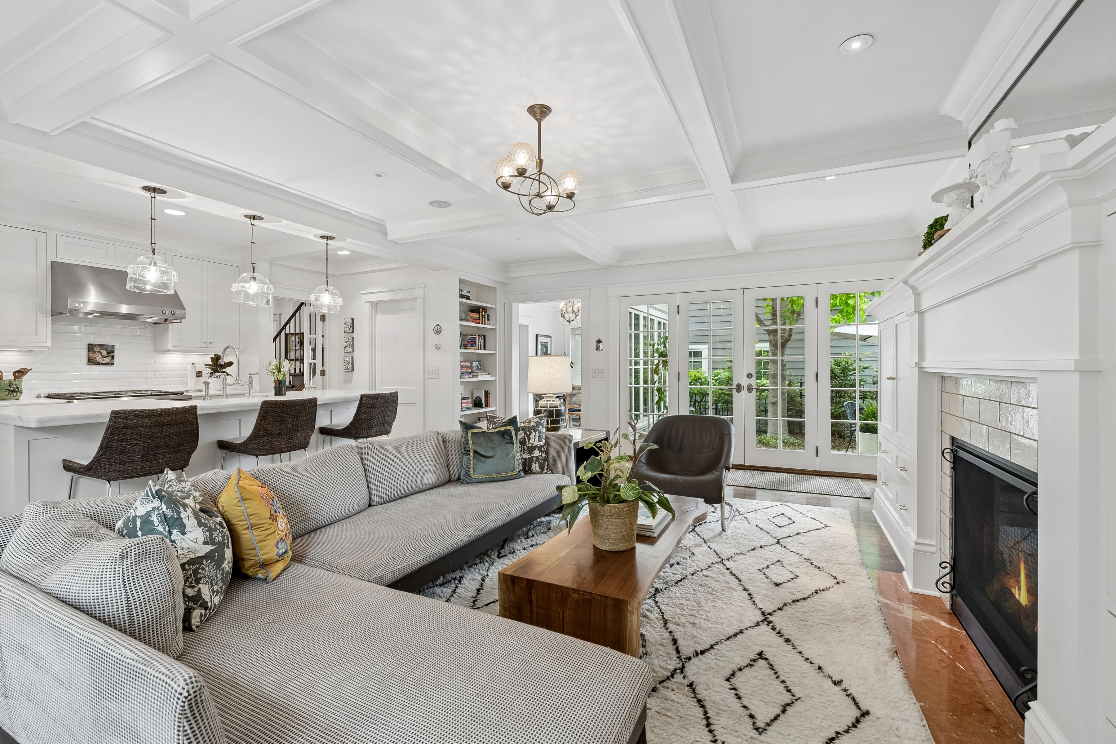  Architectural Elegance in Prestigious Kenwood - 物件實景