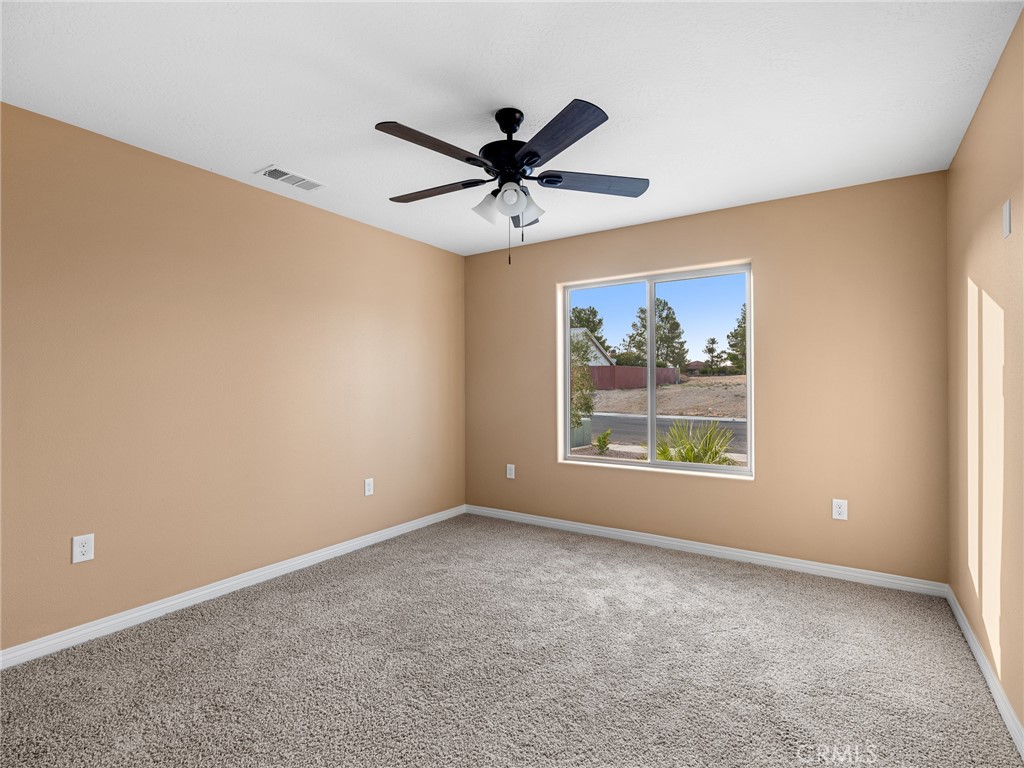 Victorville, California, 92395, United States, 3 Bedrooms Bedrooms, ,2 BathroomsBathrooms,Residential,For Sale,1948419