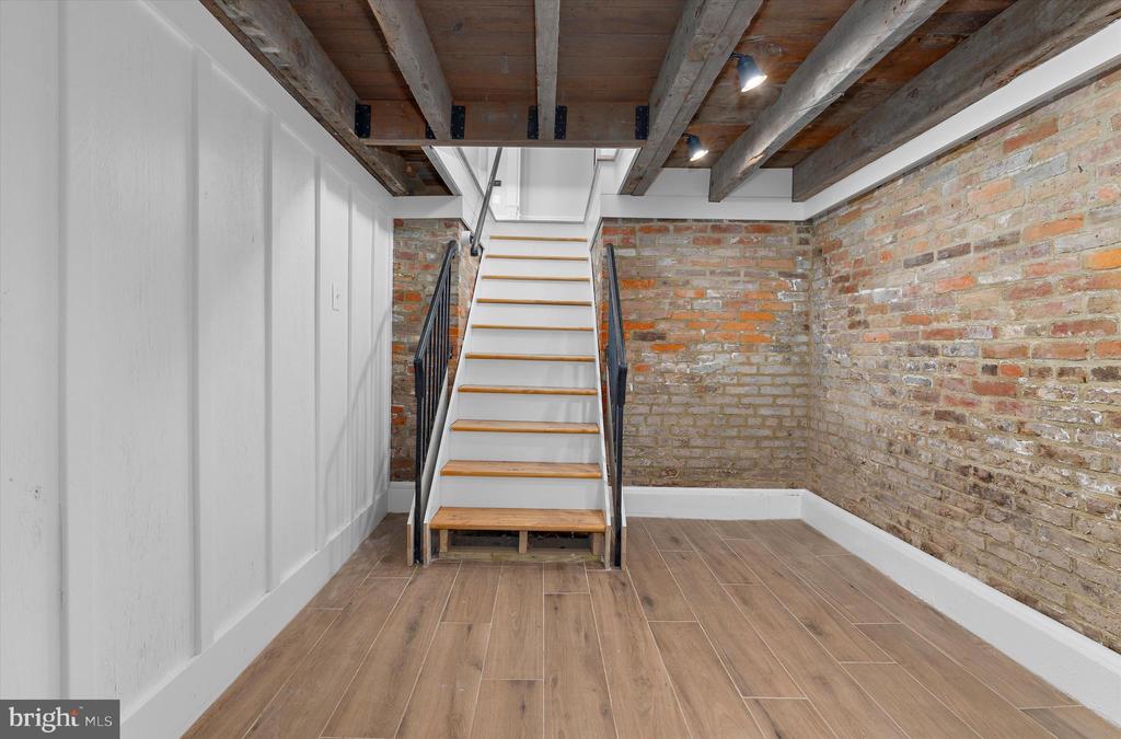 Chestertown, Maryland, 21620, United States, 5 Bedrooms Bedrooms, ,5 BathroomsBathrooms,Residential,For Sale,1988970