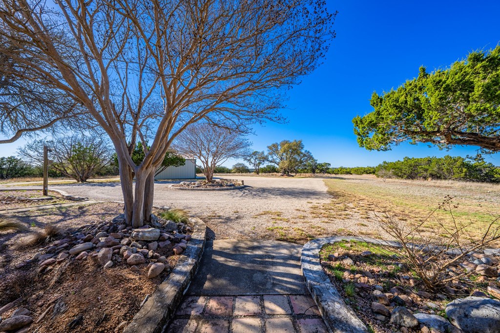 Kerrville, Texas, 78028, United States, 4 Bedrooms Bedrooms, ,5 BathroomsBathrooms,Residential,For Sale,1740072