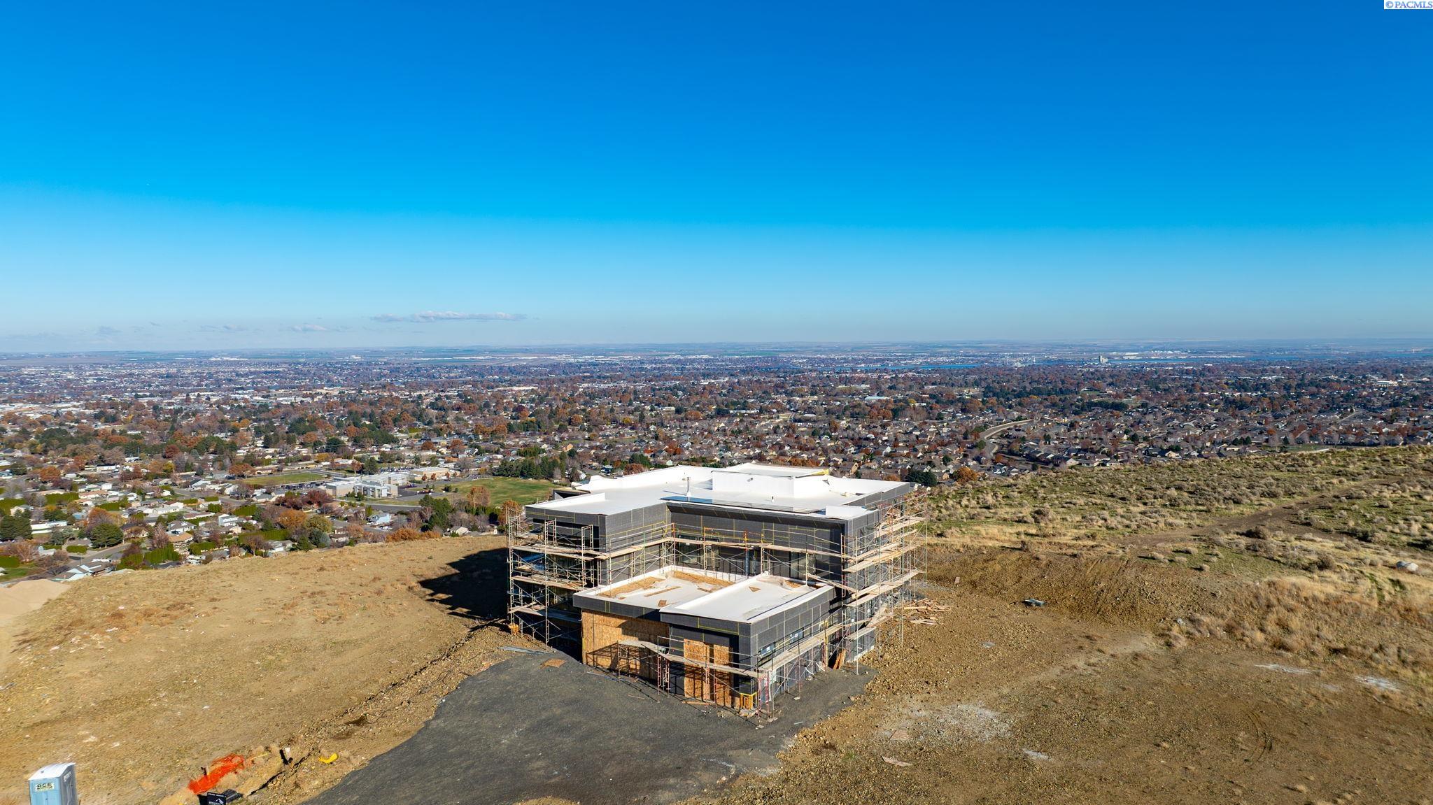 Kennewick, Washington, 99338, United States, 4 Bedrooms Bedrooms, ,4 BathroomsBathrooms,Residential,For Sale,1997213