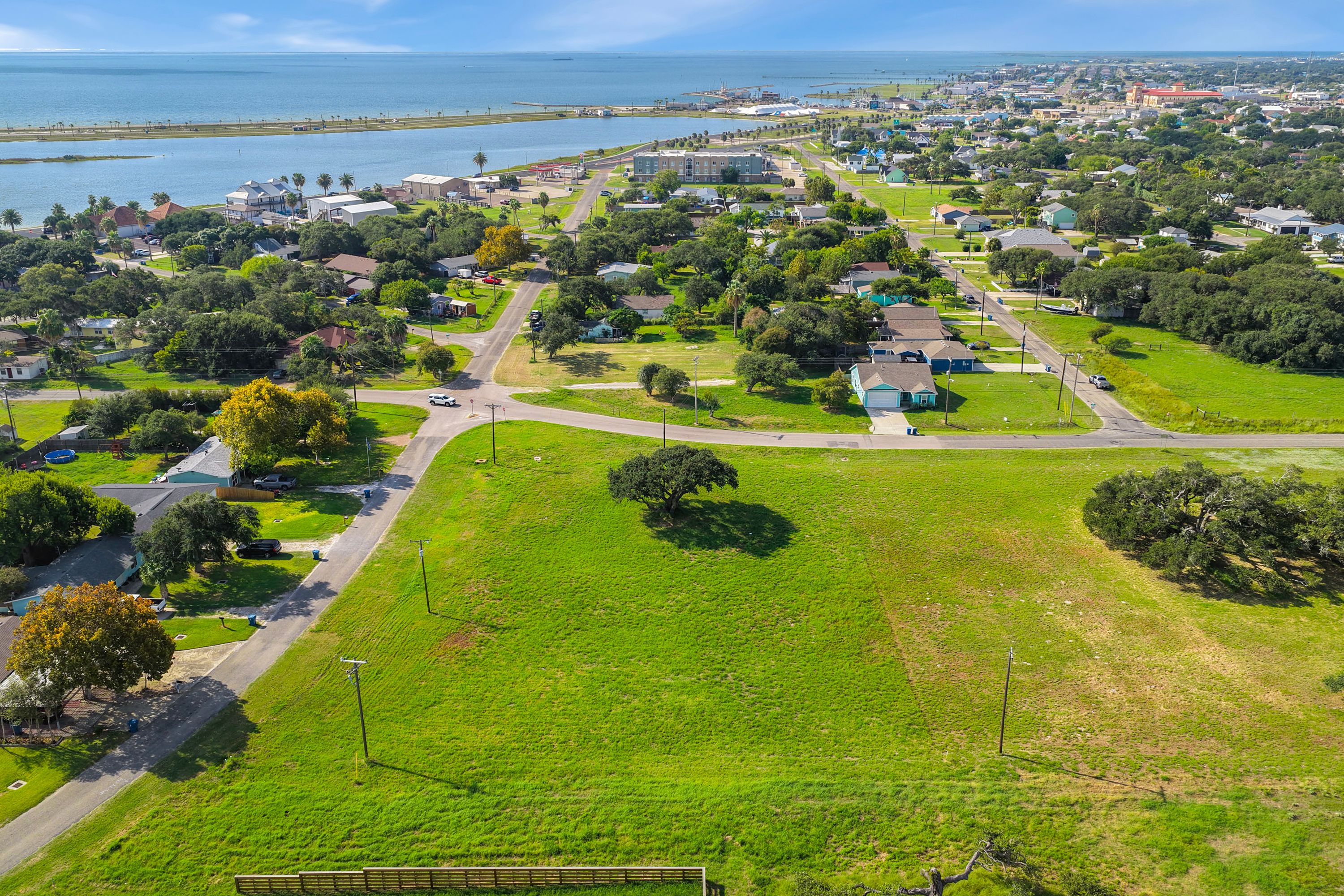  Rare Corner Homesite in the Heart of Rockport - 物件實景
