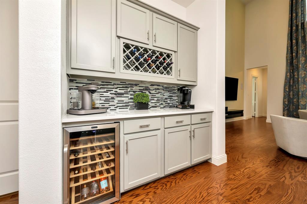 Rockwall, Texas, 75087, United States, 4 Bedrooms Bedrooms, ,6 BathroomsBathrooms,Residential,For Sale,1795252
