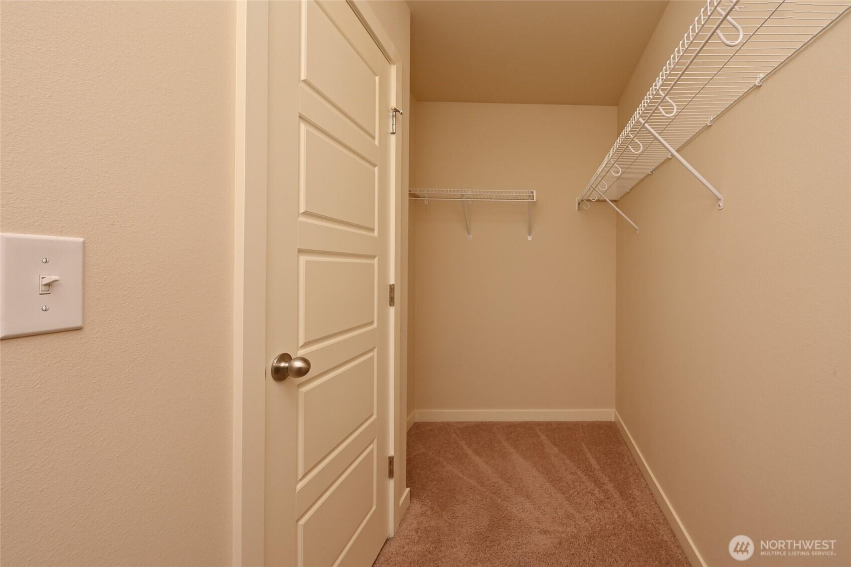 AUBURN, Washington, 98092, United States, 4 Bedrooms Bedrooms, ,3 BathroomsBathrooms,Residential,For Sale,1954954