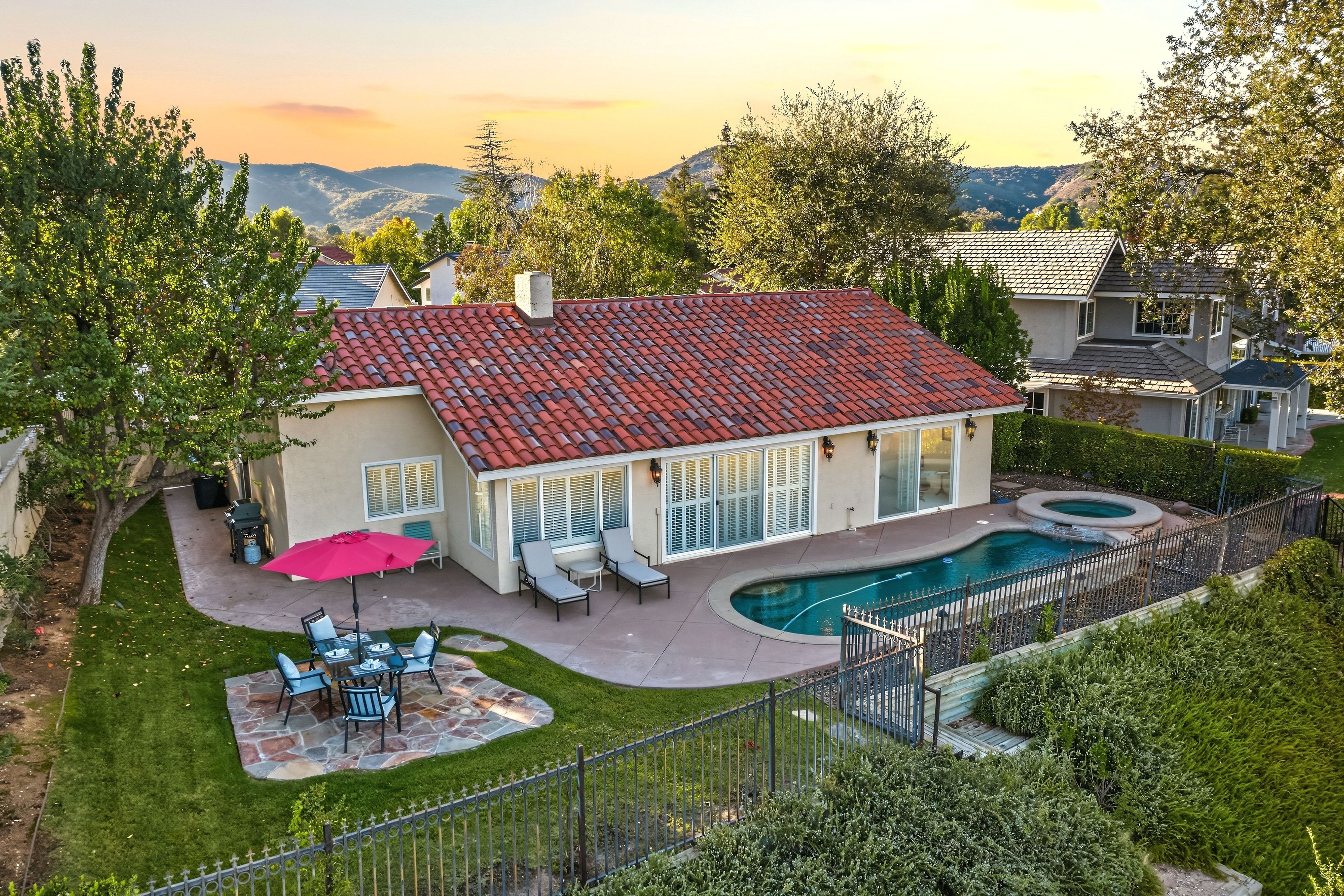  908 Blue Spring Drive, Westlake Village - 物件實景