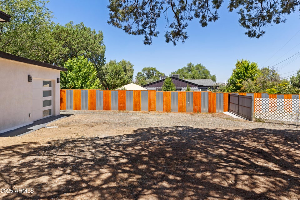 Prescott, Arizona, 86303, United States, 3 Bedrooms Bedrooms, ,2 BathroomsBathrooms,Residential,For Sale,2009226