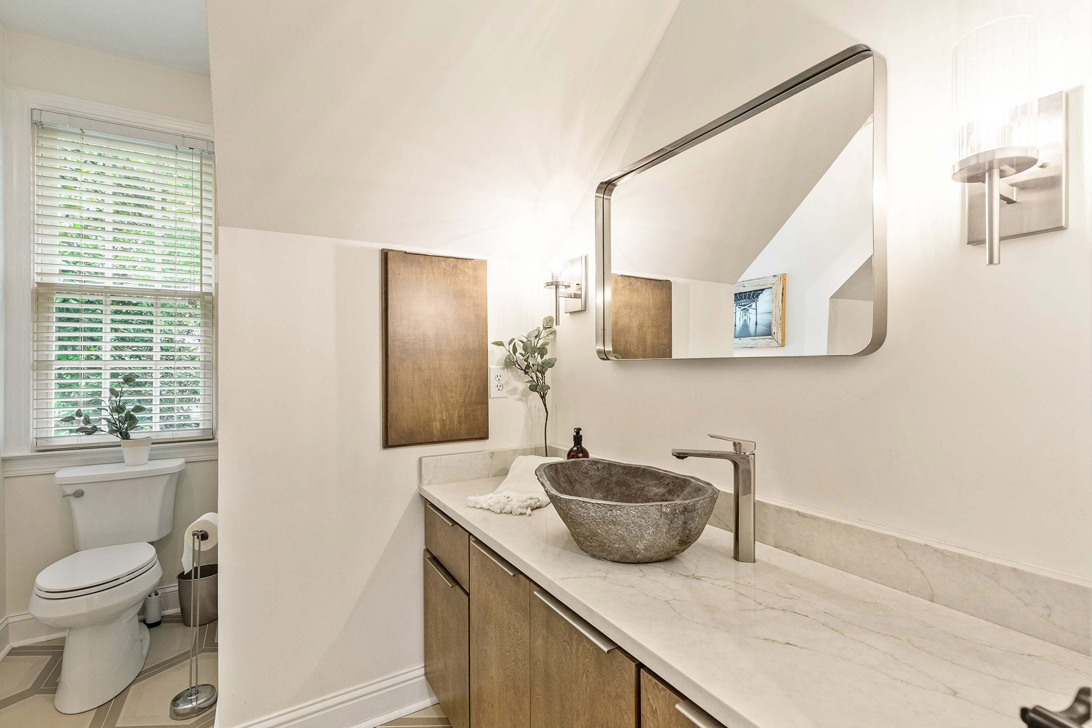 Lovely Home on Large Parkside Estate Lot in Beautiful North Cove - 物件實景