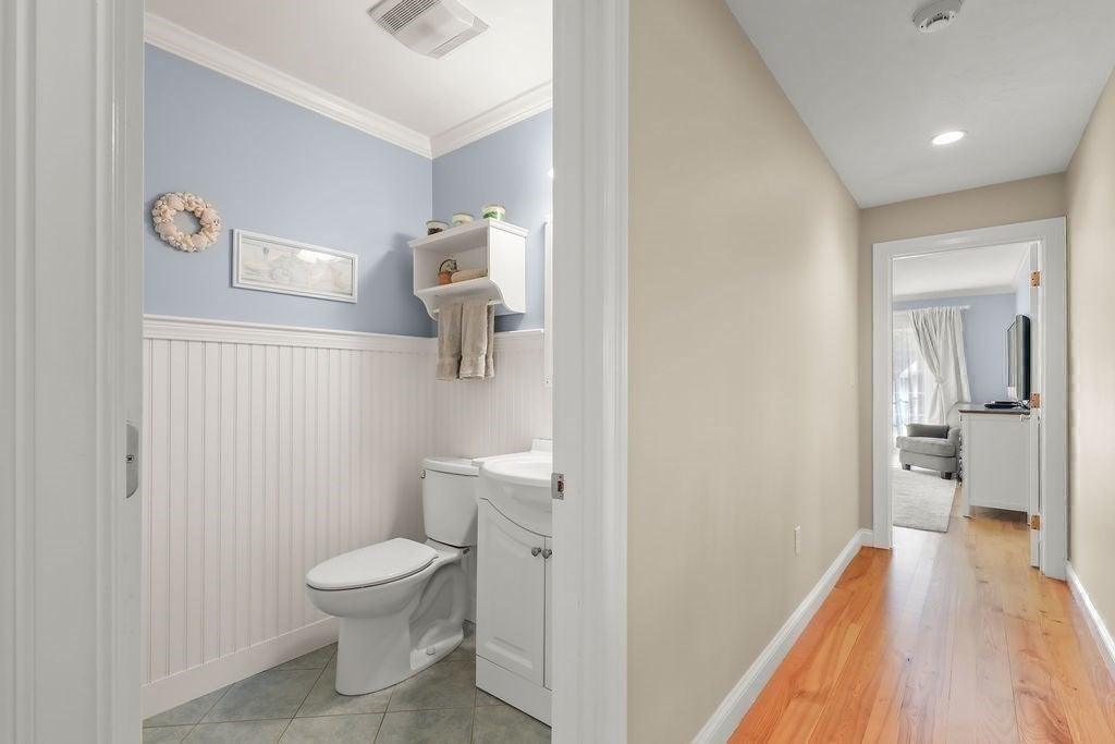 Plymouth, Massachusetts, 02360, United States, 4 Bedrooms Bedrooms, ,5 BathroomsBathrooms,Residential,For Sale,2040614