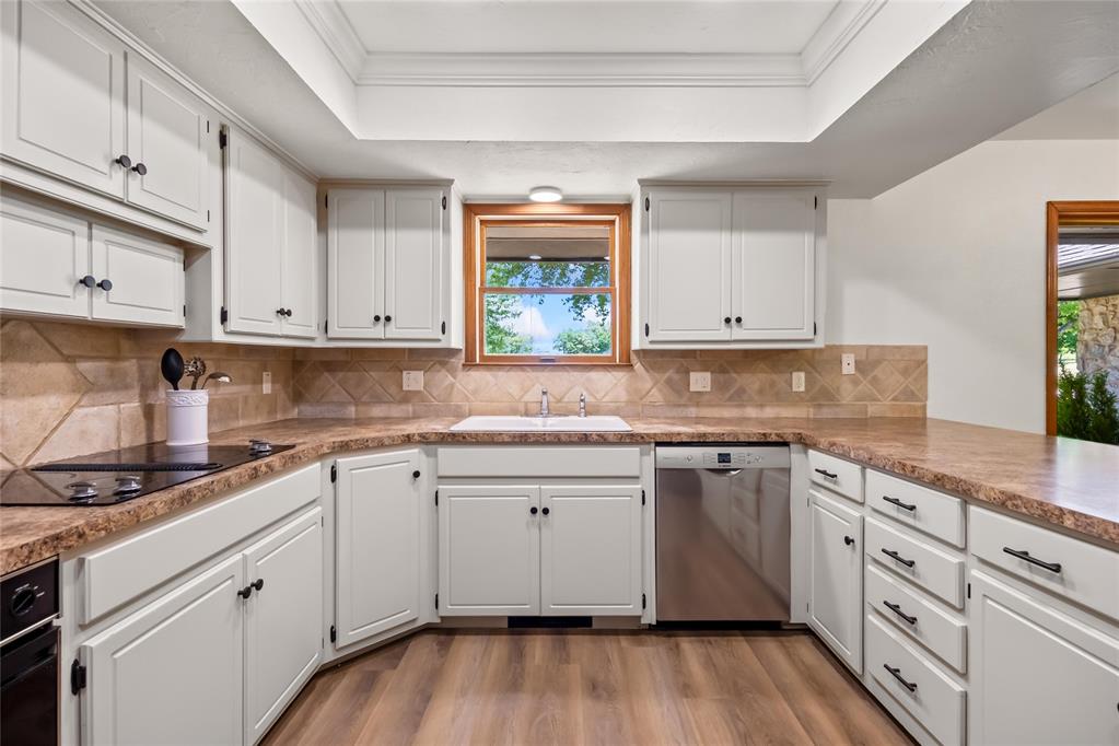 Oklahoma City, Oklahoma, 73179, United States, 4 Bedrooms Bedrooms, ,3 BathroomsBathrooms,Residential,For Sale,2048945