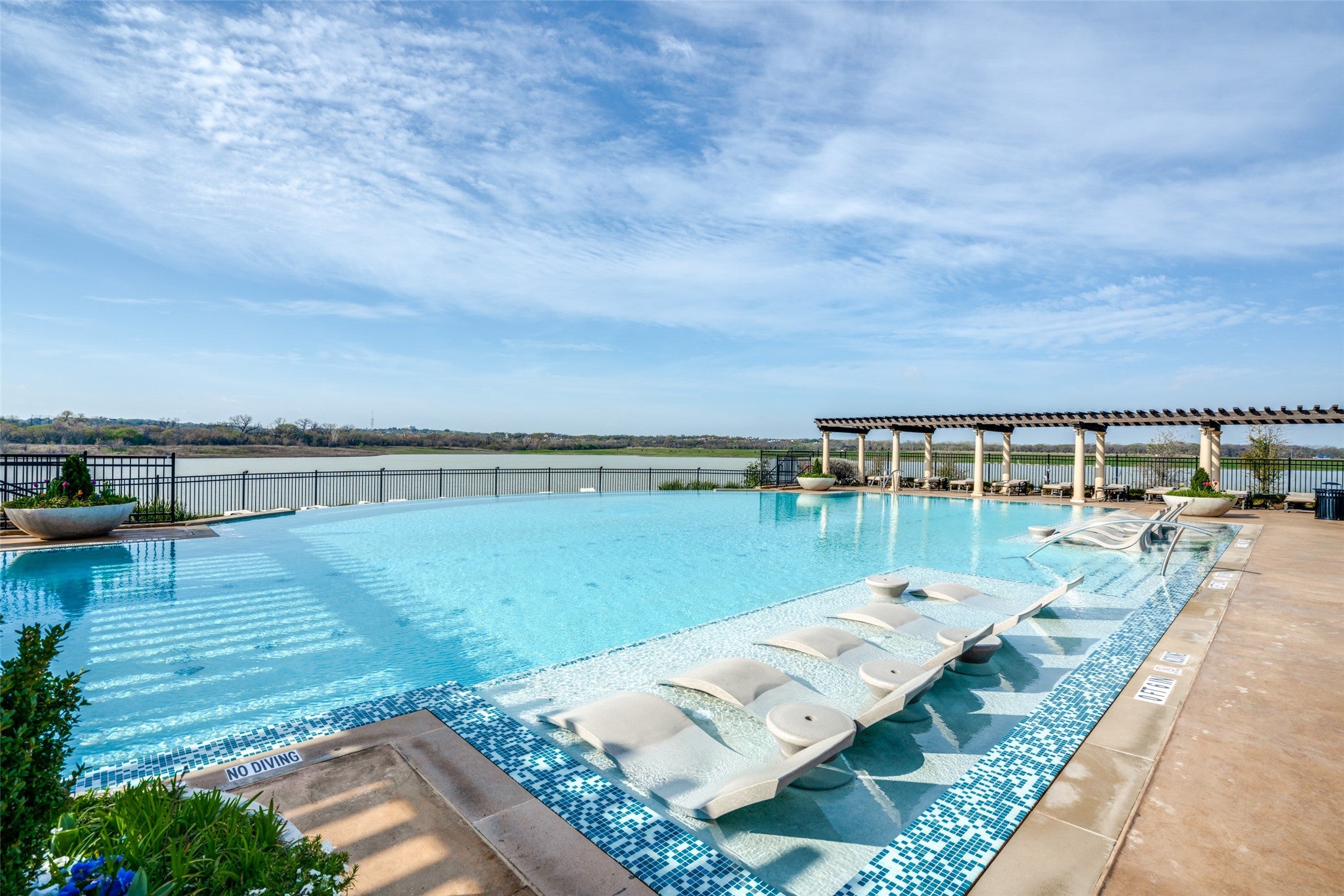 Arlington, Texas, 76005, United States, 3 Bedrooms Bedrooms, ,3 BathroomsBathrooms,Residential,For Sale,1977592