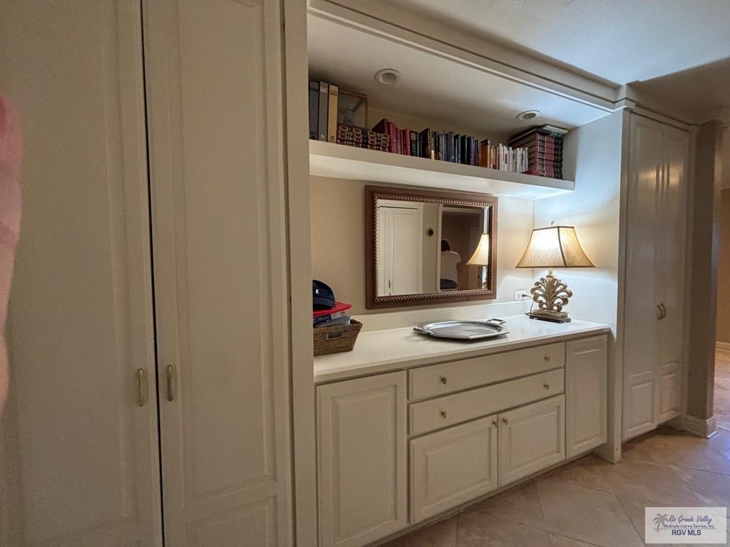 Brownsville, Texas, 78521, United States, 4 Bedrooms Bedrooms, ,4 BathroomsBathrooms,Residential,For Sale,1991275