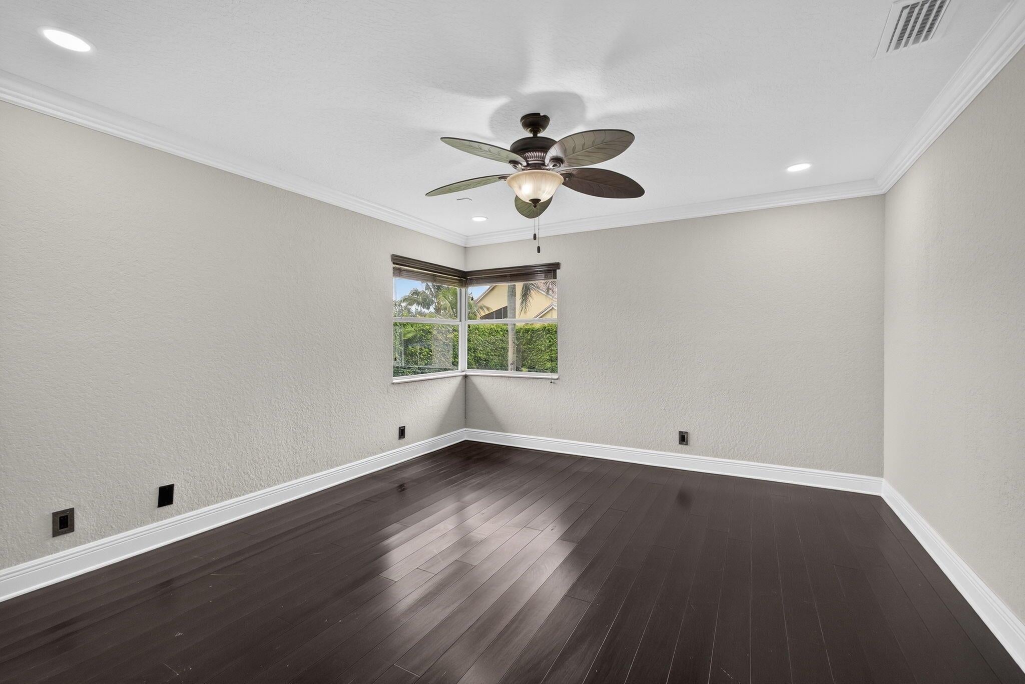 Wellington, Florida, 33414, United States, 5 Bedrooms Bedrooms, ,4 BathroomsBathrooms,Residential,For Sale,1978857