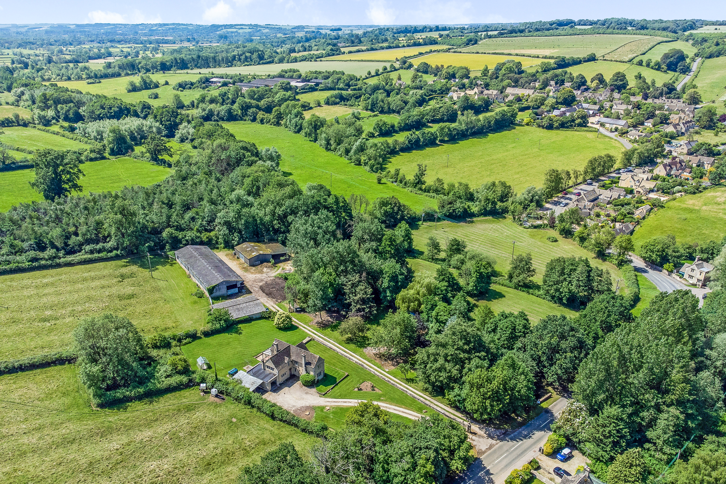  An exceptional Cotswold country property with planning consent for three barn co - 物件實景