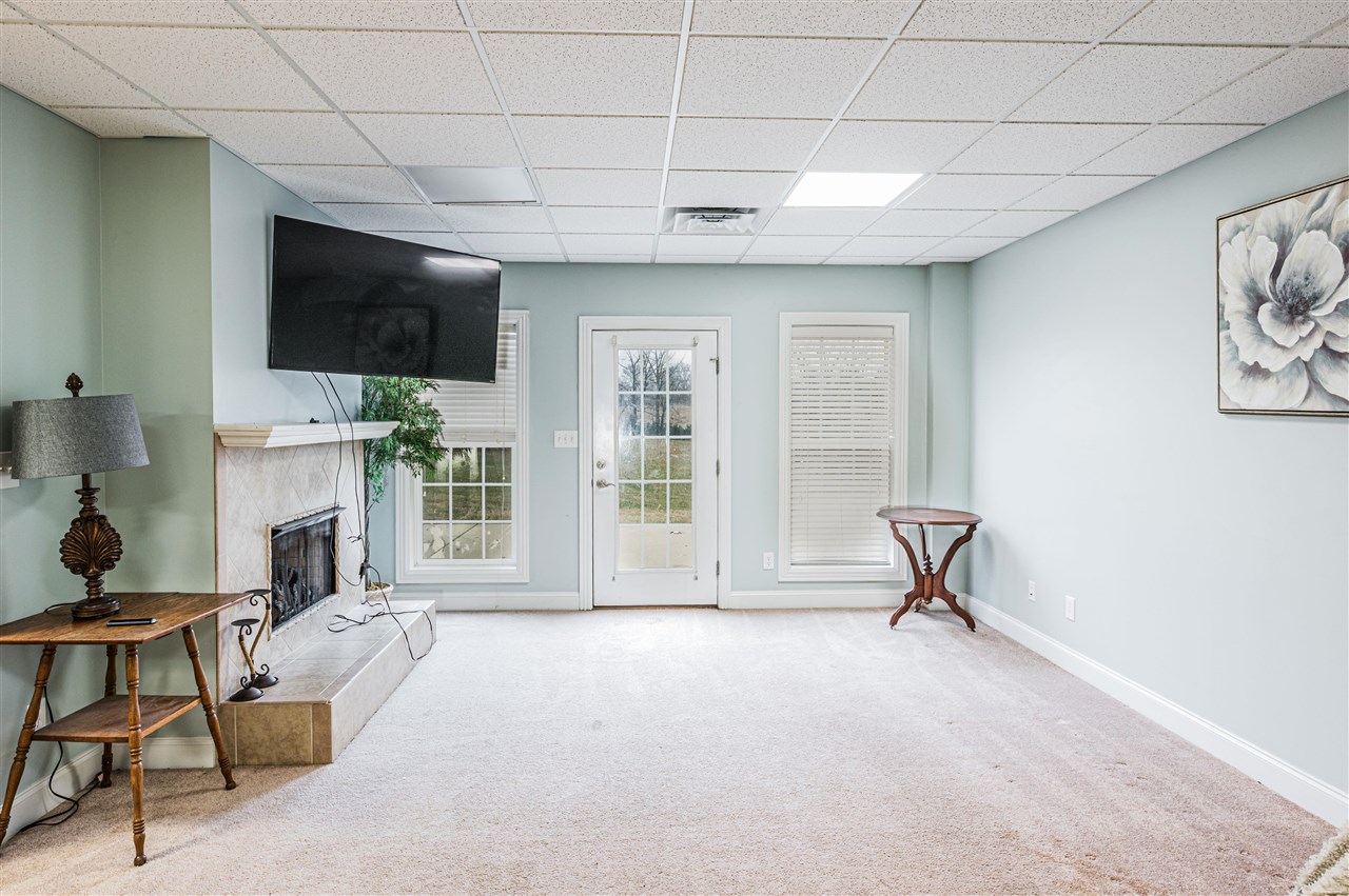 Scottsville, Kentucky, 42164, United States, 4 Bedrooms Bedrooms, ,4 BathroomsBathrooms,Residential,For Sale,2001662