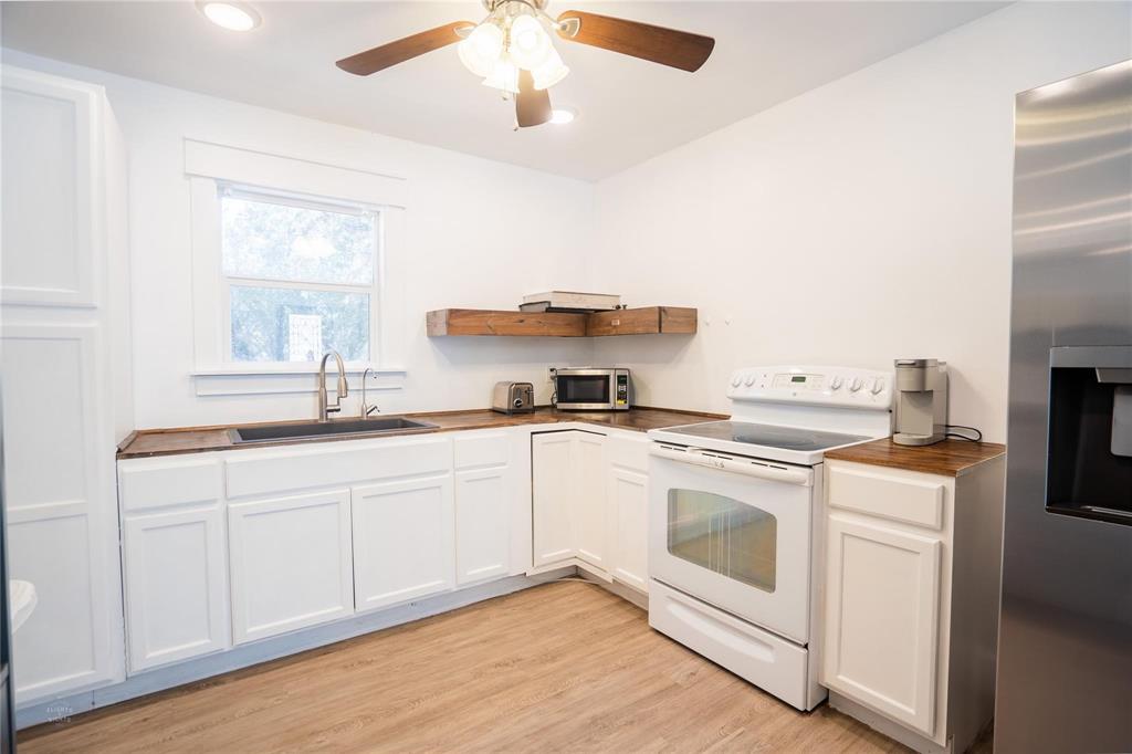 Buffalo Gap, Texas, 79508, United States, 5 Bedrooms Bedrooms, ,4 BathroomsBathrooms,Residential,For Sale,1918227