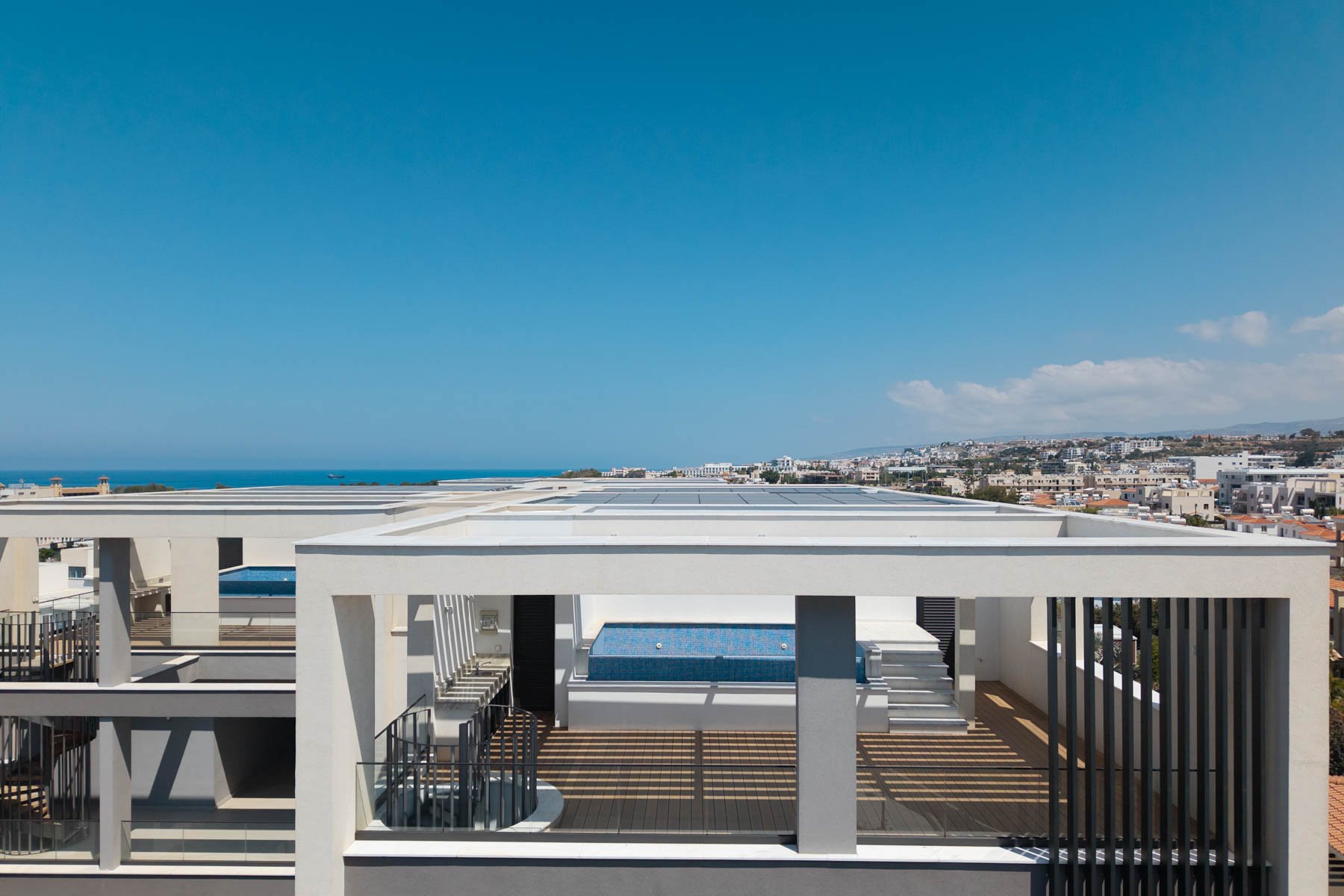  Sea-View Penthouse with Private Roof Garden in Tombs of the Kings, Pafos - 物件實景