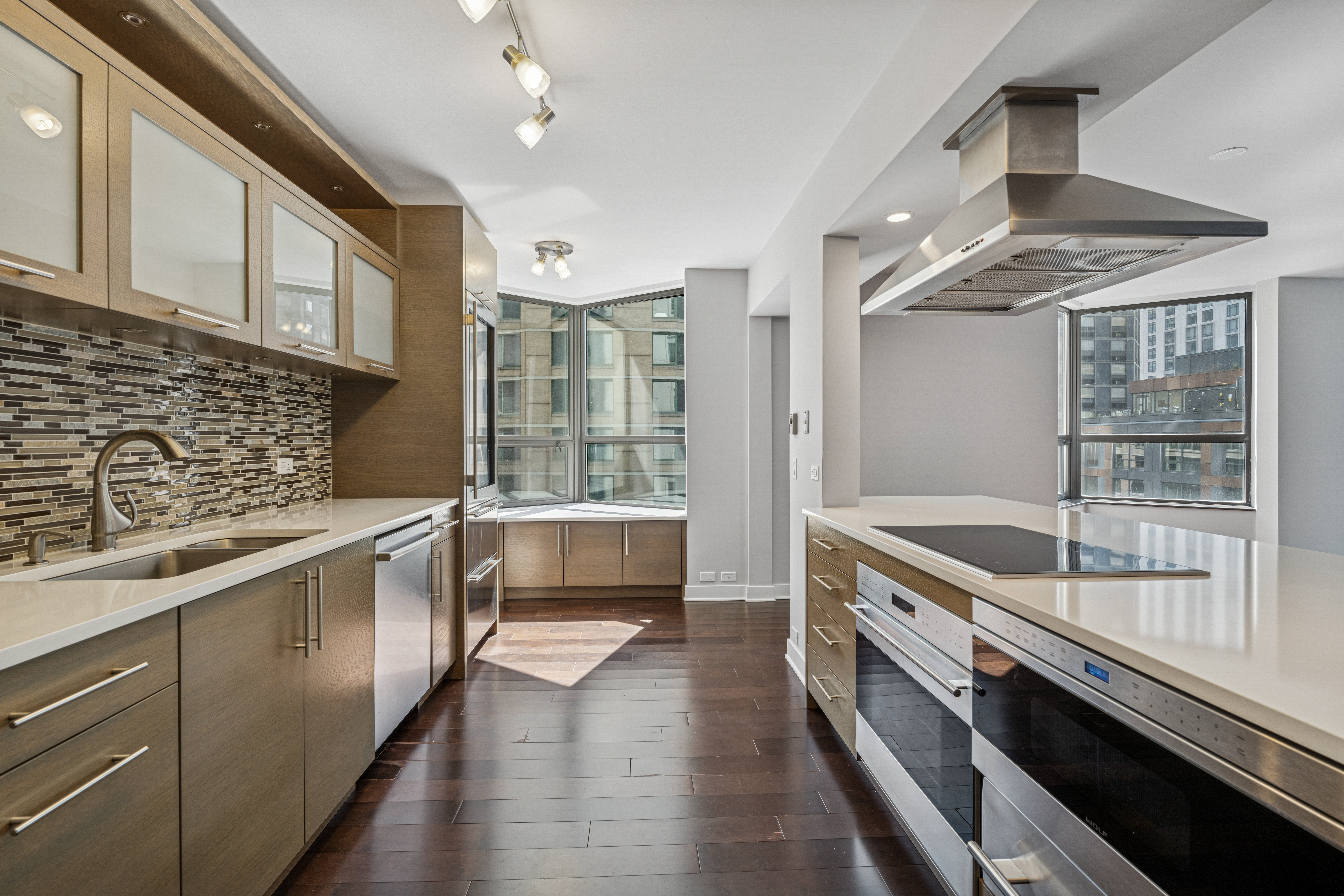  experience luxury living where  no detail was overlooked - 物件實景