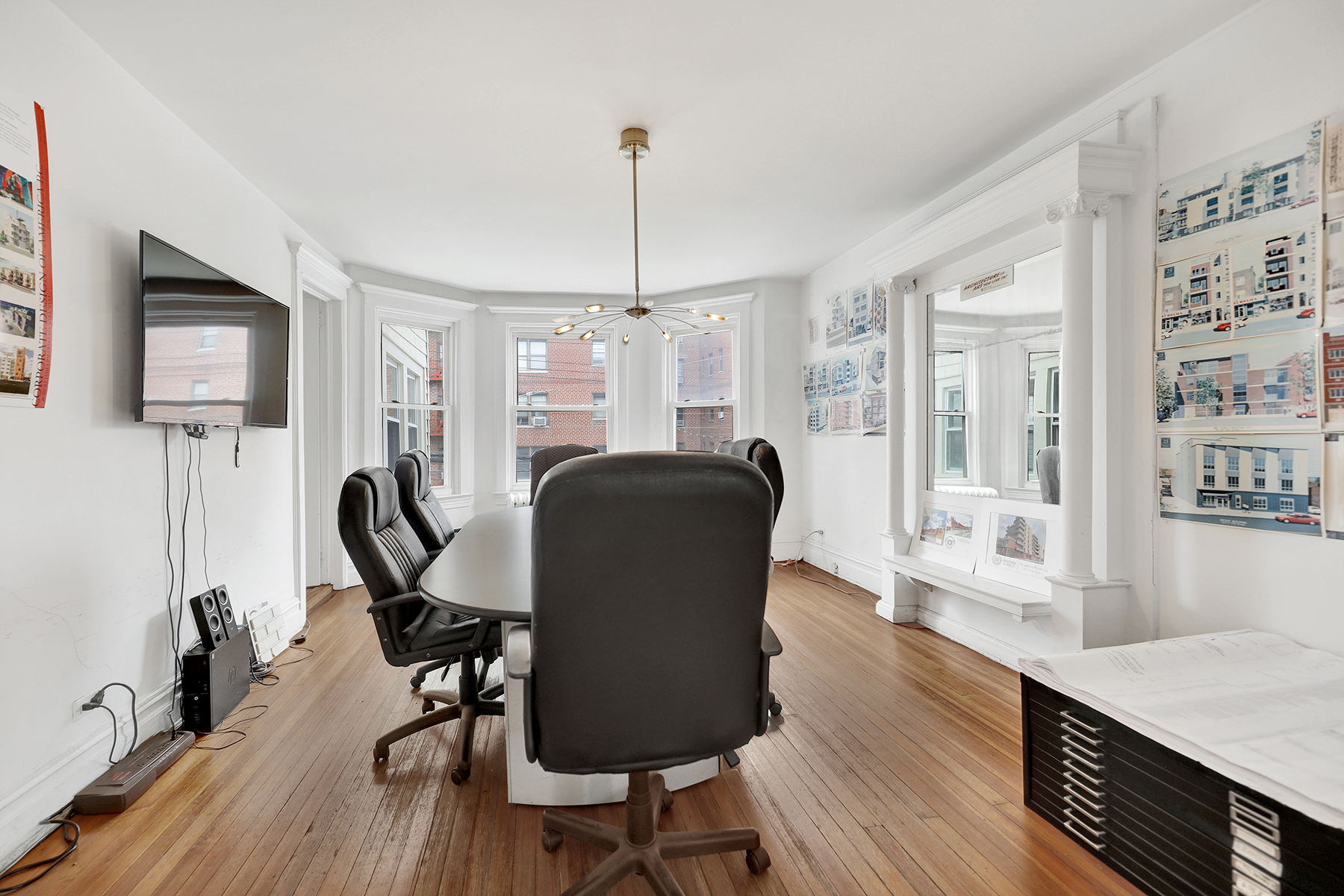 Brooklyn, New York, 11235, United States, 10 Bedrooms Bedrooms, ,4 BathroomsBathrooms,Residential,For Sale,1975814