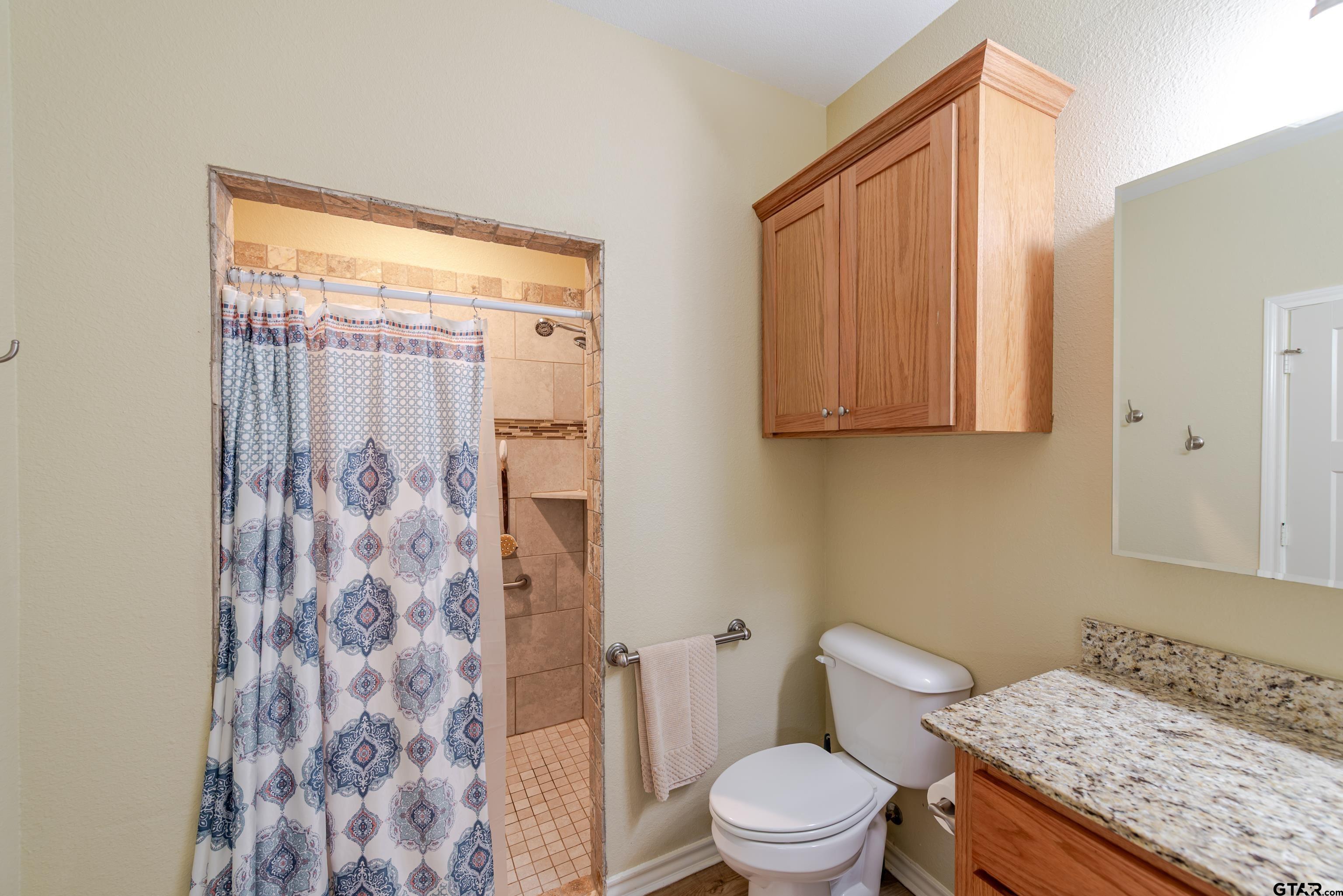 Naples, Texas, 75568, United States, 5 Bedrooms Bedrooms, ,4 BathroomsBathrooms,Residential,For Sale,1895043