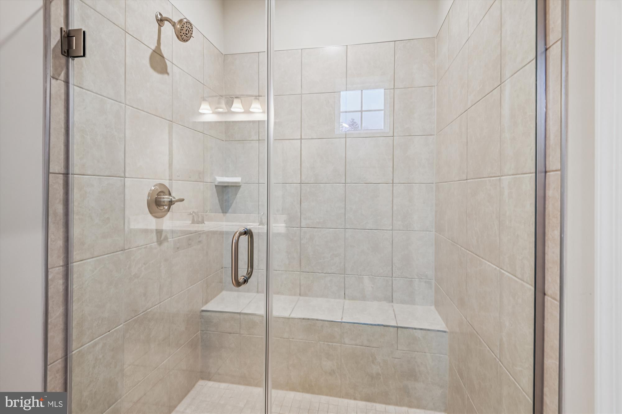 Glen Burnie, Maryland, 21060, United States, 4 Bedrooms Bedrooms, ,4 BathroomsBathrooms,Residential,For Sale,2010284