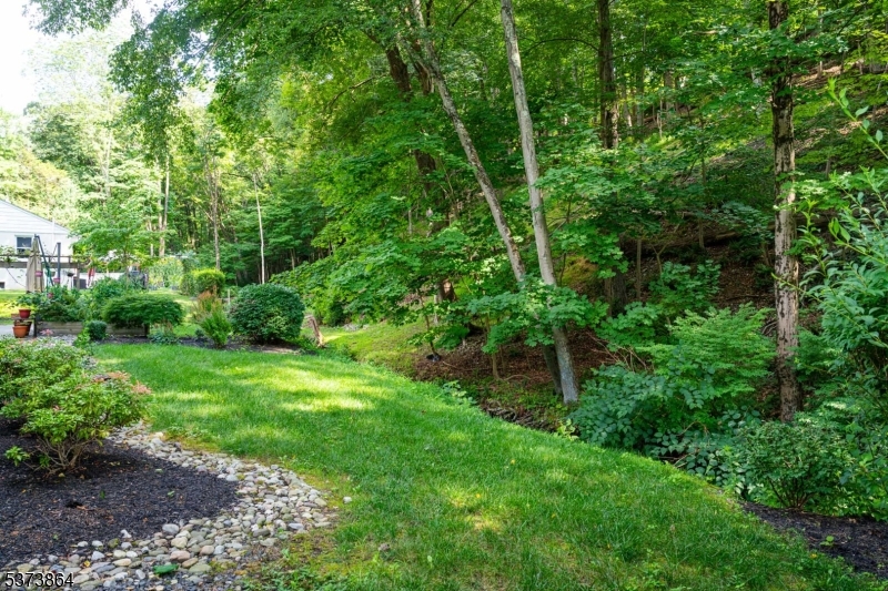 High Bridge Boro, New Jersey, 08829, United States, 4 Bedrooms Bedrooms, ,3 BathroomsBathrooms,Residential,For Sale,1901918
