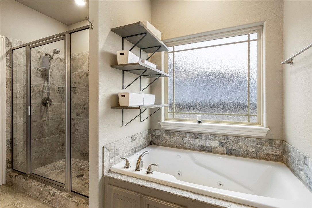 Cave Springs, Arkansas, 72718, United States, 4 Bedrooms Bedrooms, ,3 BathroomsBathrooms,Residential,For Sale,1954993