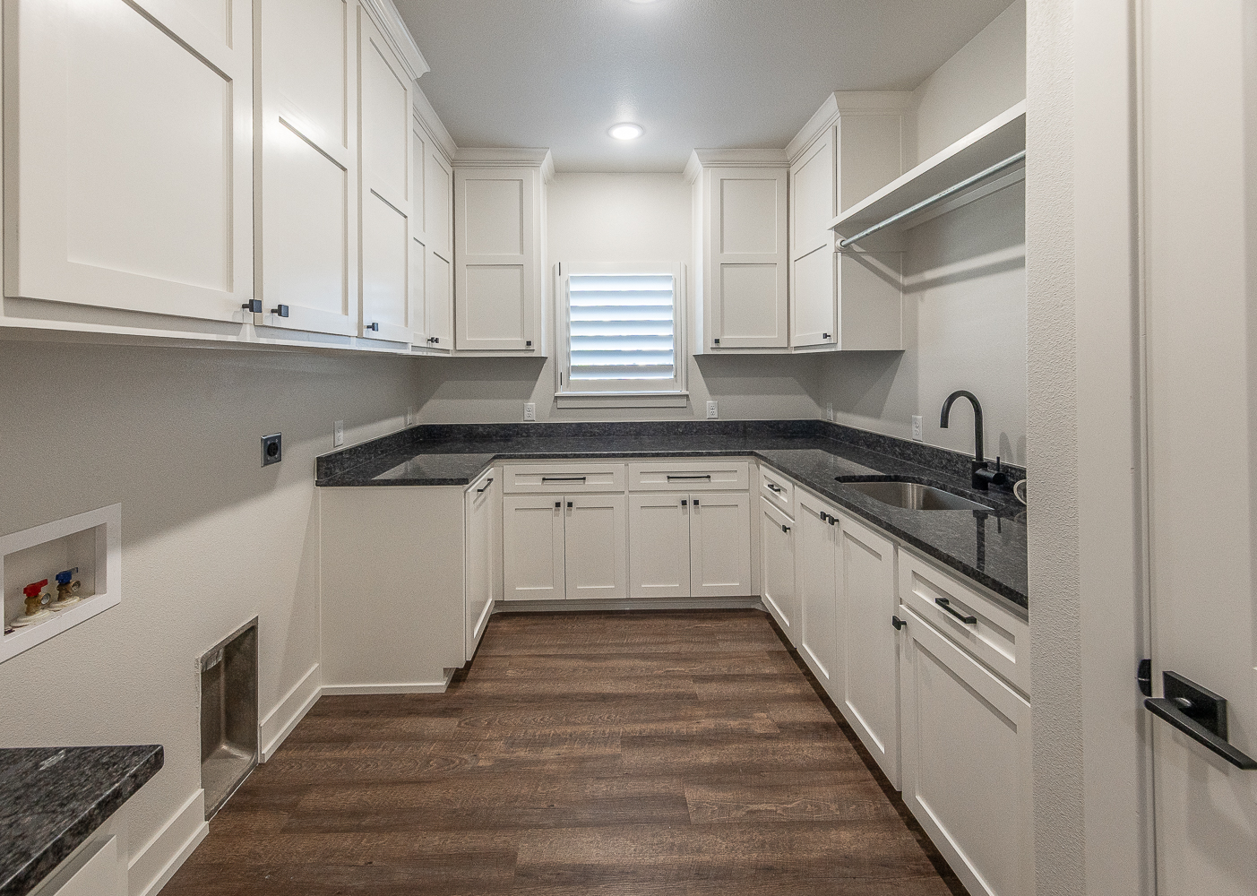 Lubbock, Texas, 79424, United States, 4 Bedrooms Bedrooms, ,5 BathroomsBathrooms,Residential,For Sale,1901517
