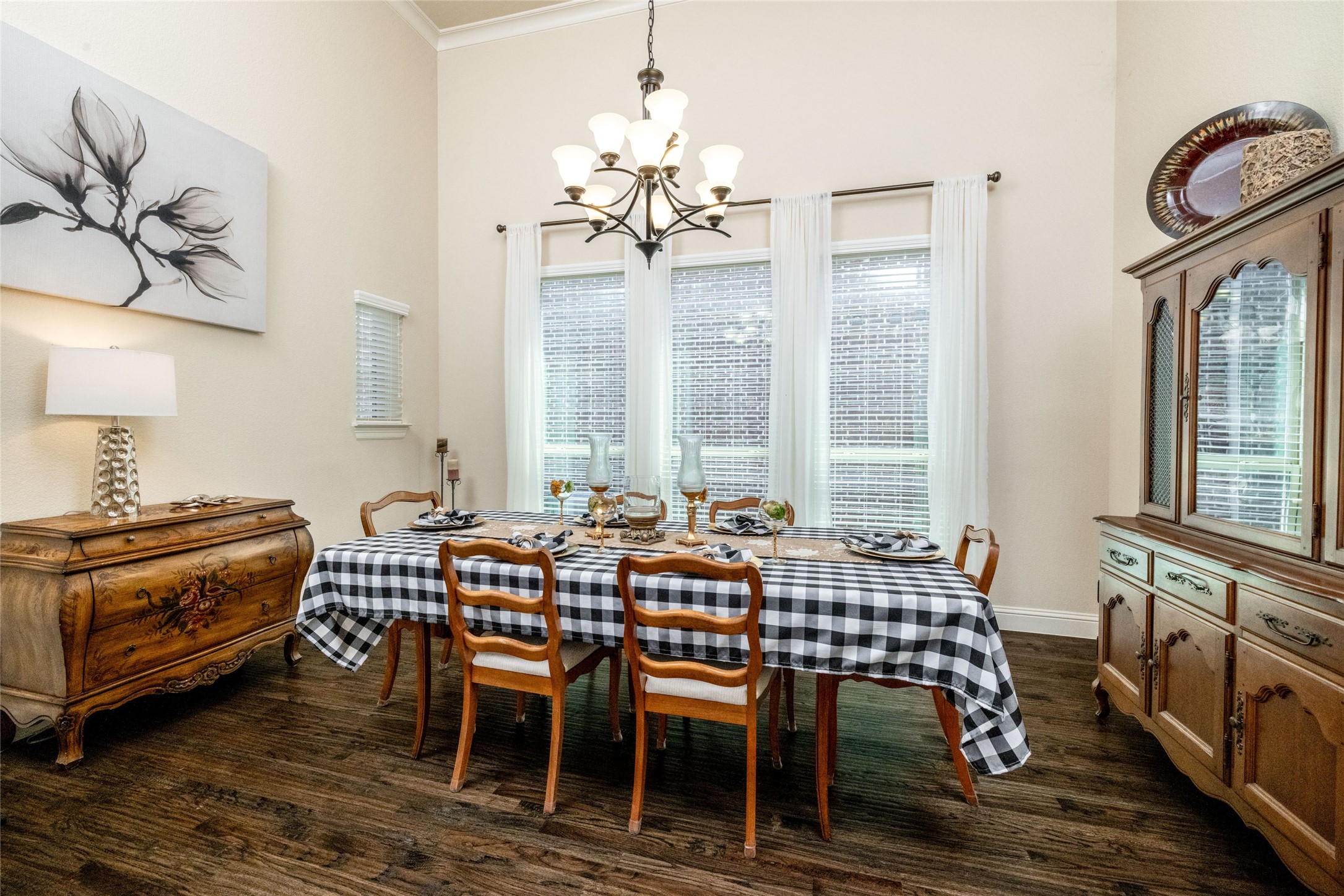 Roanoke, Texas, 76262, United States, 4 Bedrooms Bedrooms, ,5 BathroomsBathrooms,Residential,For Sale,1827754