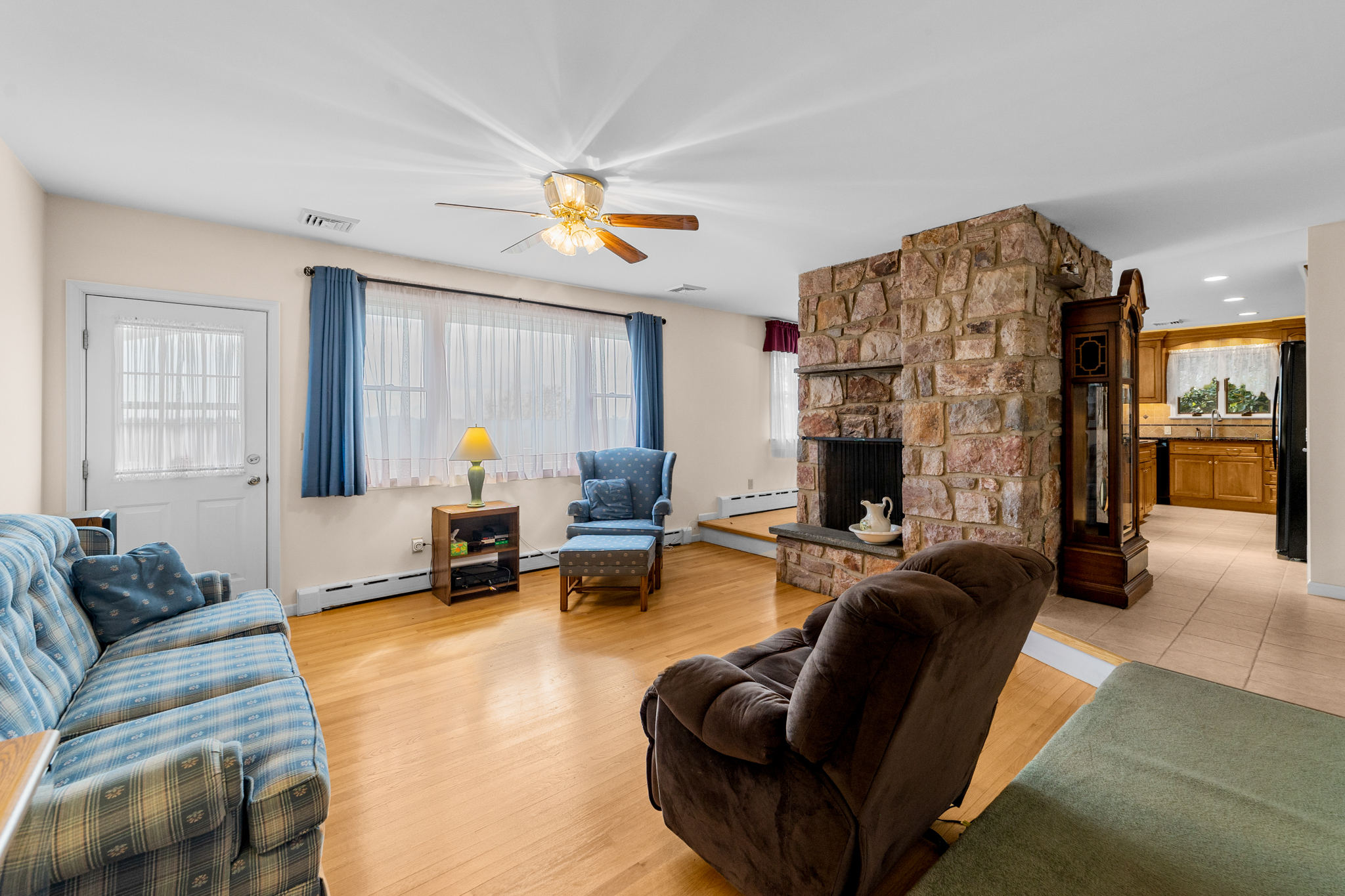 TELFORD, Pennsylvania, 18969, United States, 3 Bedrooms Bedrooms, ,2 BathroomsBathrooms,Residential,For Sale,1983098