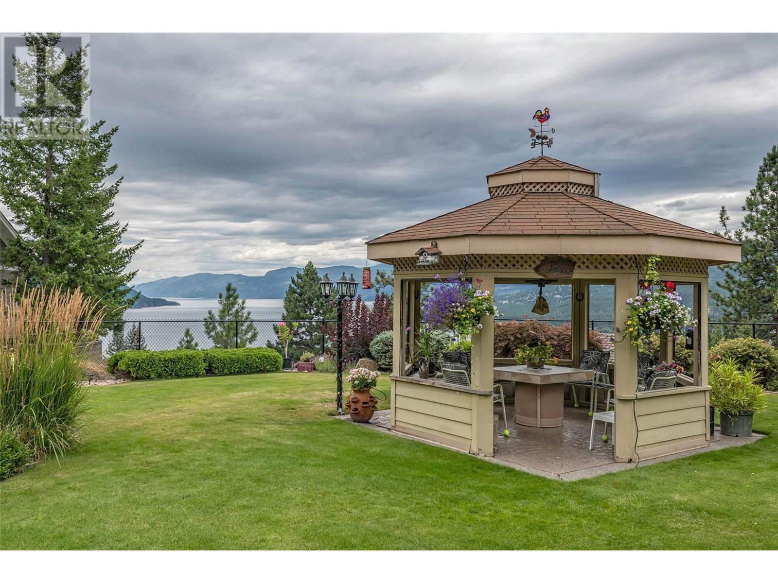 VERNON, British Columbia, V1H 1E8, CA, 3 Bedrooms Bedrooms, ,2 BathroomsBathrooms,Residential,For Sale,1948315