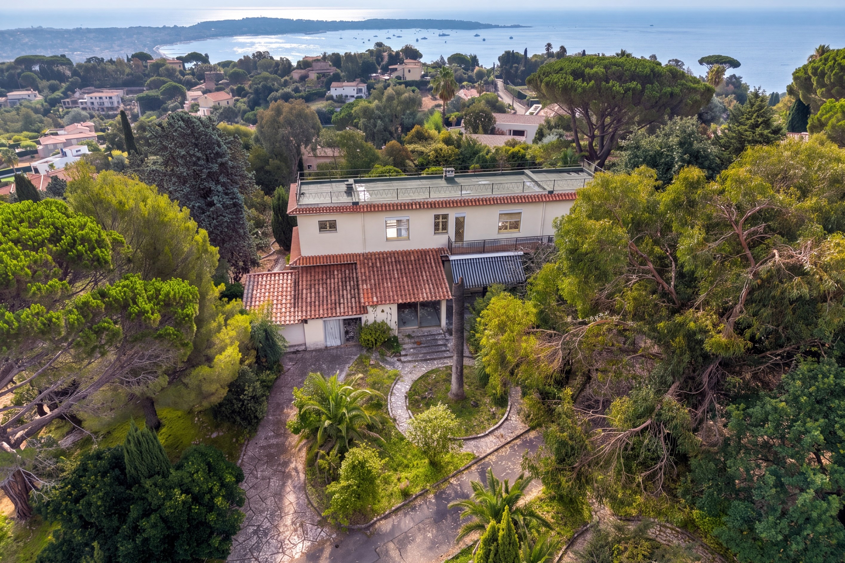  Super Cannes, 6,071 sqm of land with cleared permit for two contemporary sea vi… - 物件實景