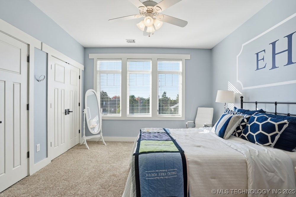 Jenks, Oklahoma, 74037, United States, 5 Bedrooms Bedrooms, ,6 BathroomsBathrooms,Residential,For Sale,1989076