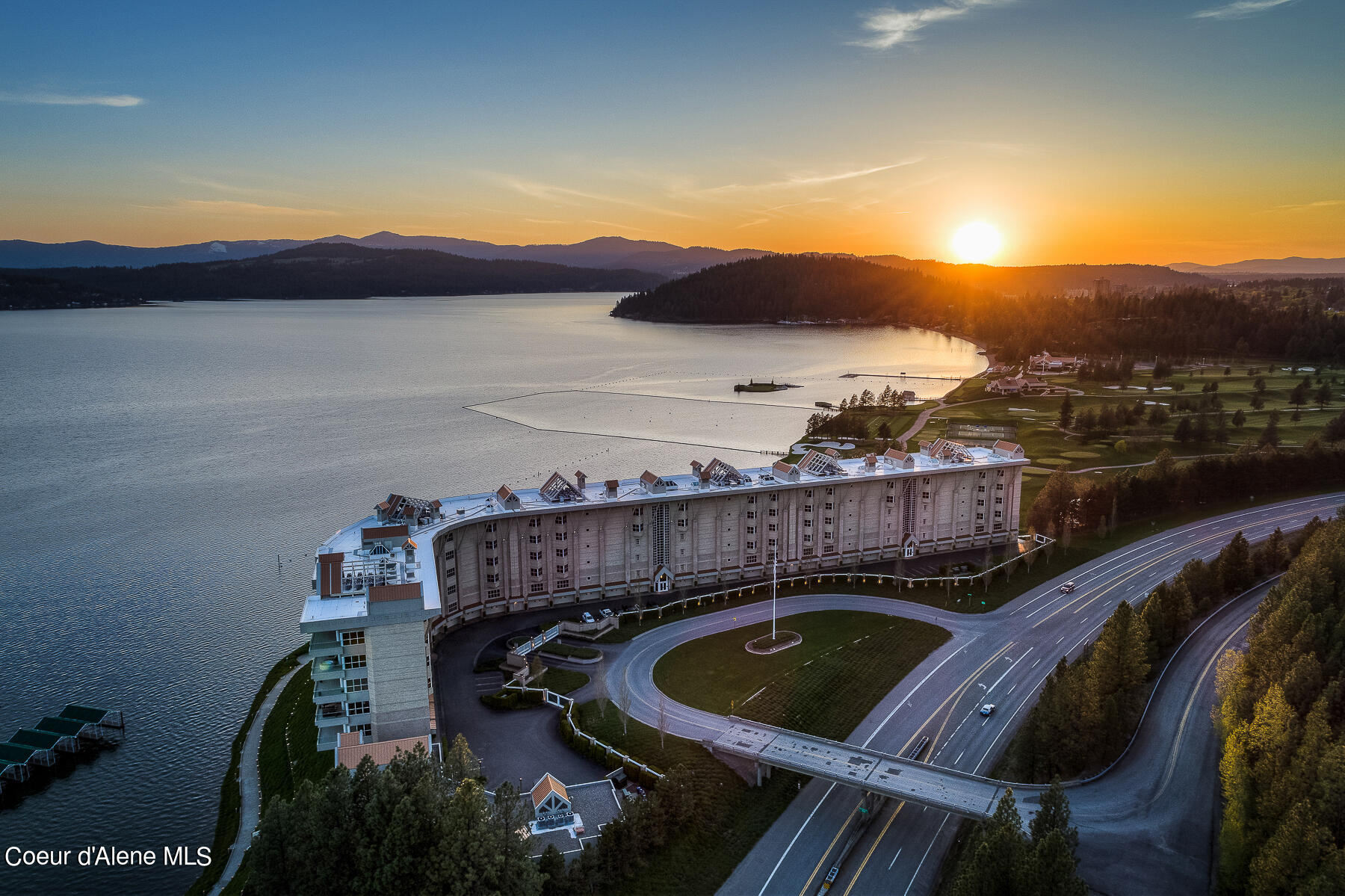 2022 S. Island Green Dr., Coeur d'Alene, Idaho, 83814, United States, 4 Bedrooms Bedrooms, ,5 BathroomsBathrooms,Residential,For Sale,2022 S. Island Green Dr.,1617972