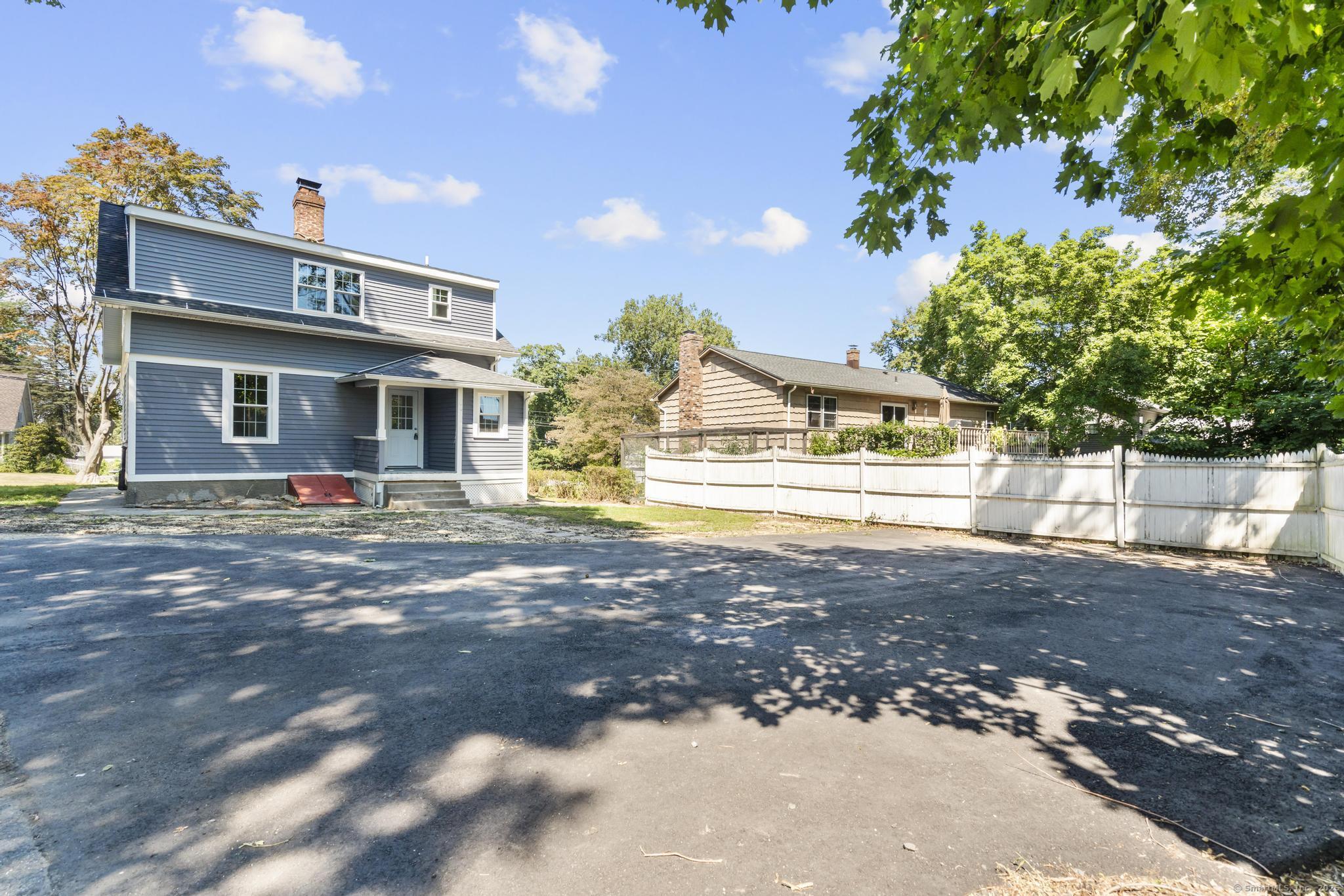 Milford, Connecticut, 06460, United States, 3 Bedrooms Bedrooms, ,3 BathroomsBathrooms,Residential,For Sale,1924915