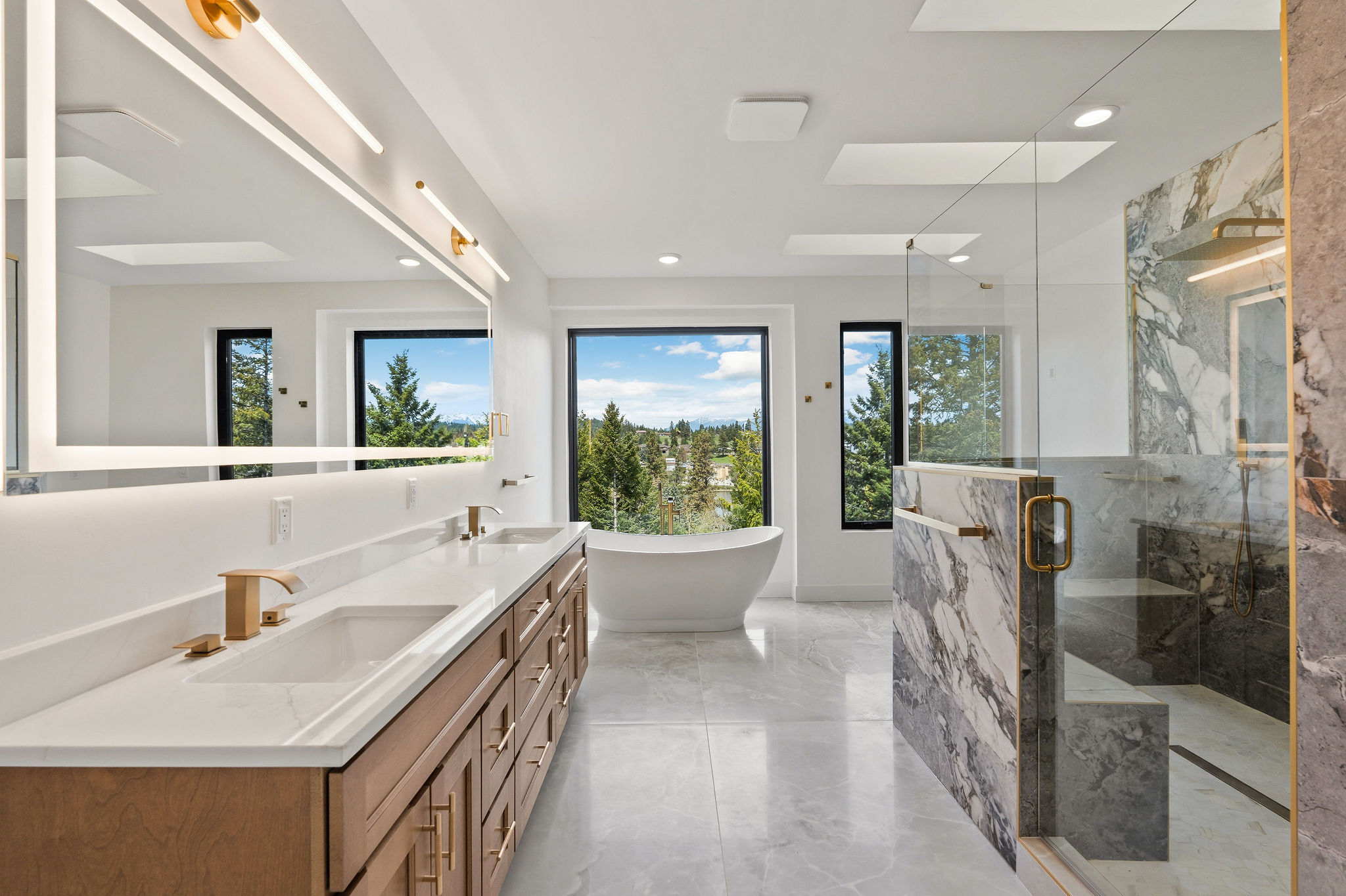  215 Whisper Ridge Drive - 物件實景