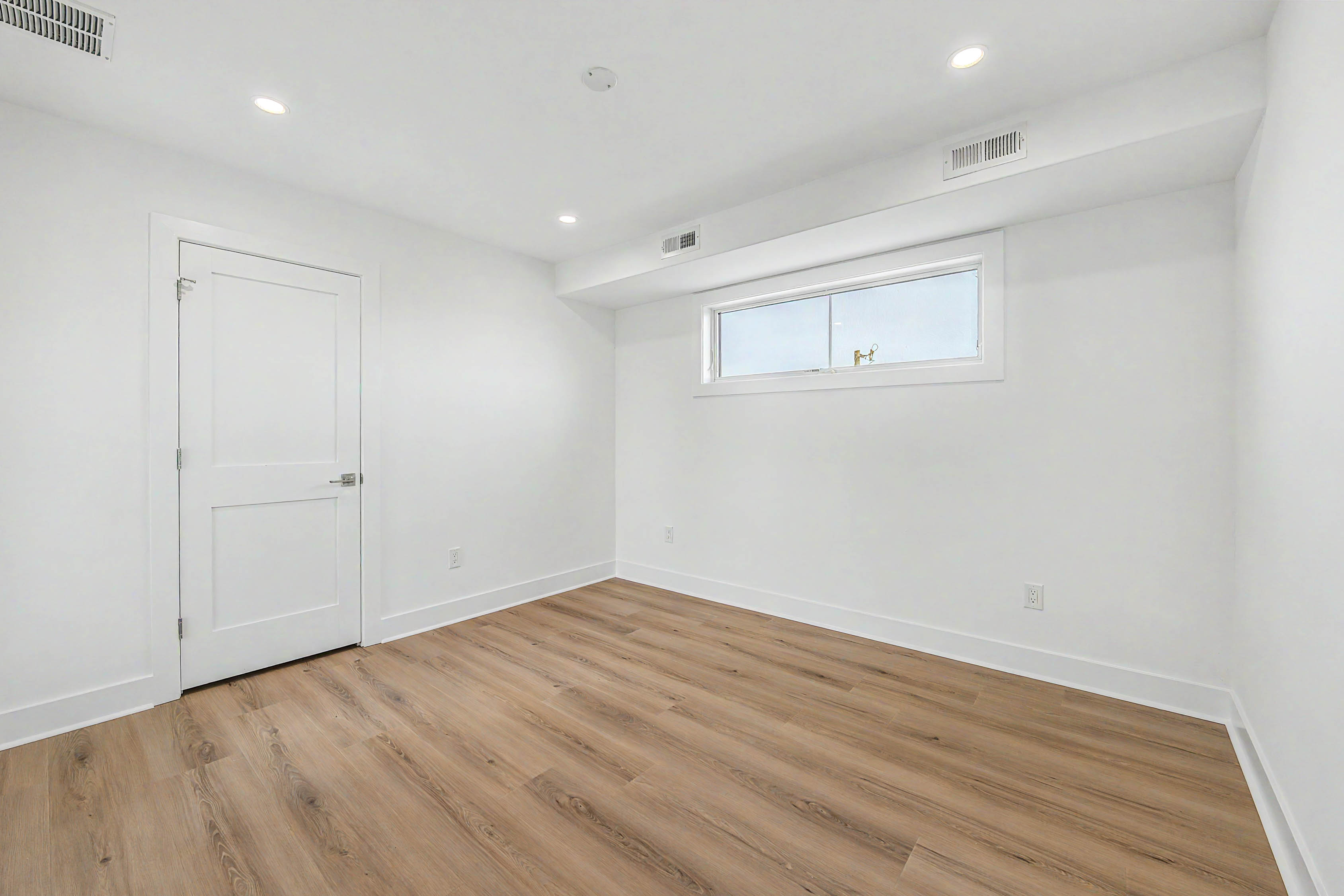  323 N Huntington - 物件實景