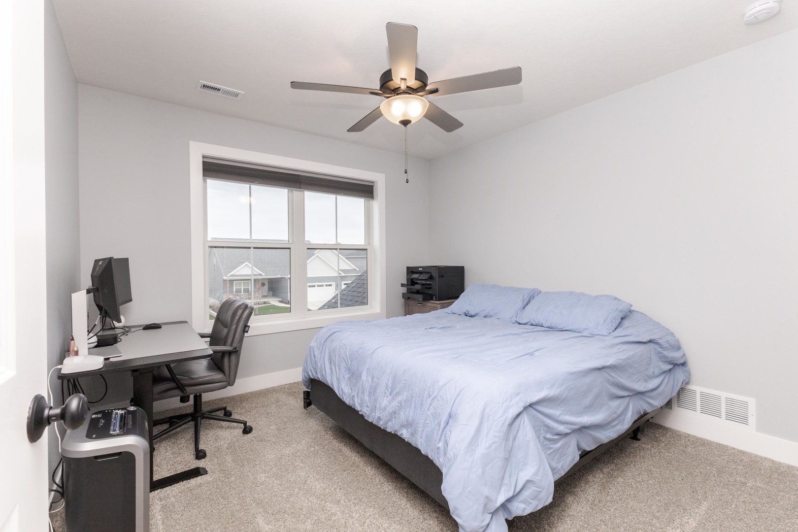 Bloomington, Illinois, 61705, United States, 4 Bedrooms Bedrooms, ,4 BathroomsBathrooms,Residential,For Sale,1996061