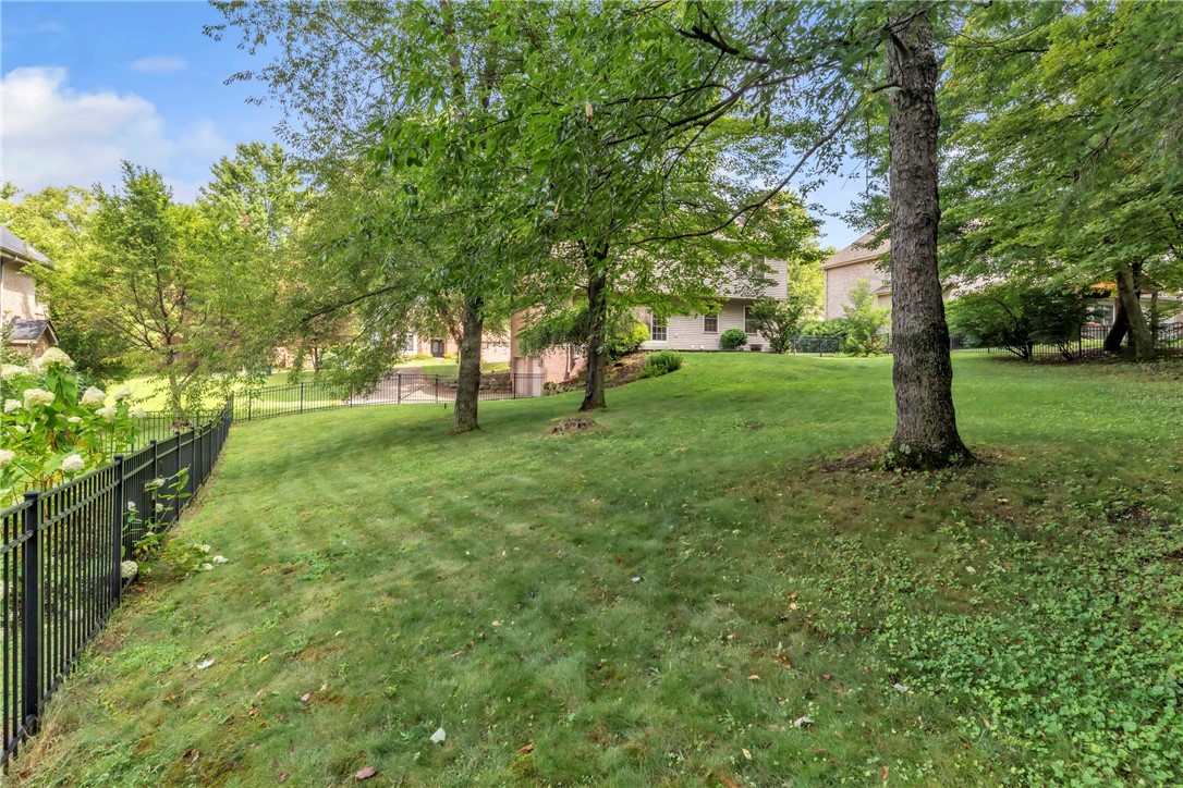 Cranberry Twp, Pennsylvania, 16066, United States, 4 Bedrooms Bedrooms, ,4 BathroomsBathrooms,Residential,For Sale,1985014