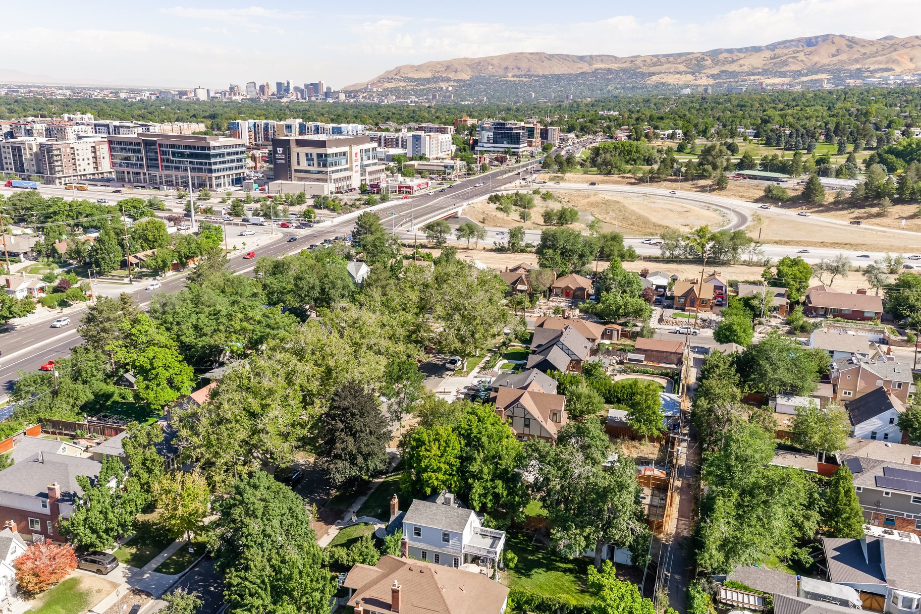  Charming Two-Story Home in the Highly Sought-After Highland Park Neighborhood - 物件實景