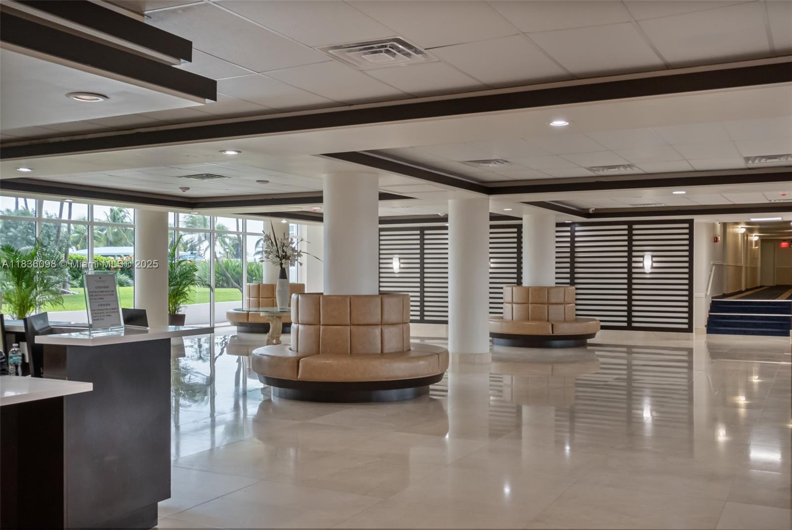 Miami Beach, Florida, 33140, United States, 2 Bedrooms Bedrooms, ,2 BathroomsBathrooms,Residential,For Sale,1885385