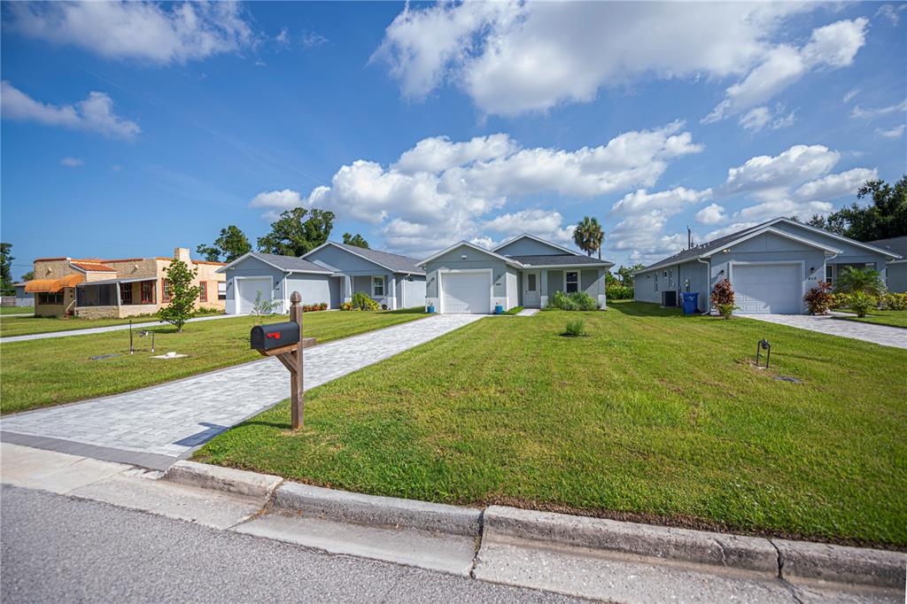 Venice, Florida, 34285, United States, 3 Bedrooms Bedrooms, ,2 BathroomsBathrooms,Residential,For Sale,1934164