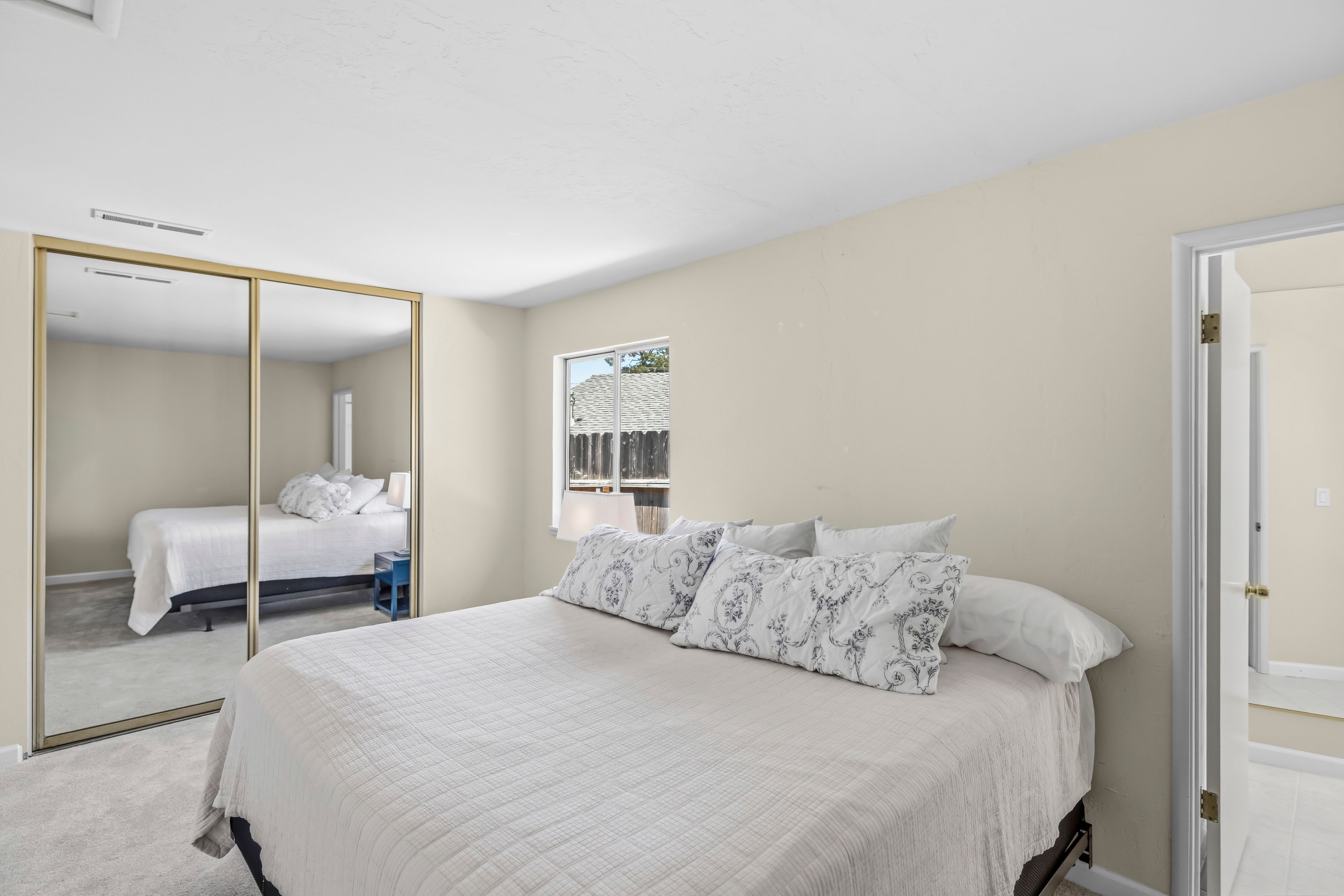  2110 Messina Place, Monterey - 物件實景