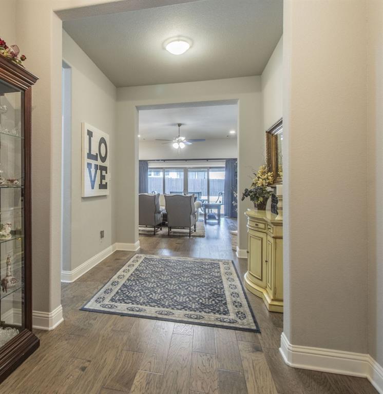 Waxahachie, Texas, 75165, United States, 4 Bedrooms Bedrooms, ,3 BathroomsBathrooms,Residential,For Sale,1920733